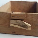 Caisse bois laiterie Charentes