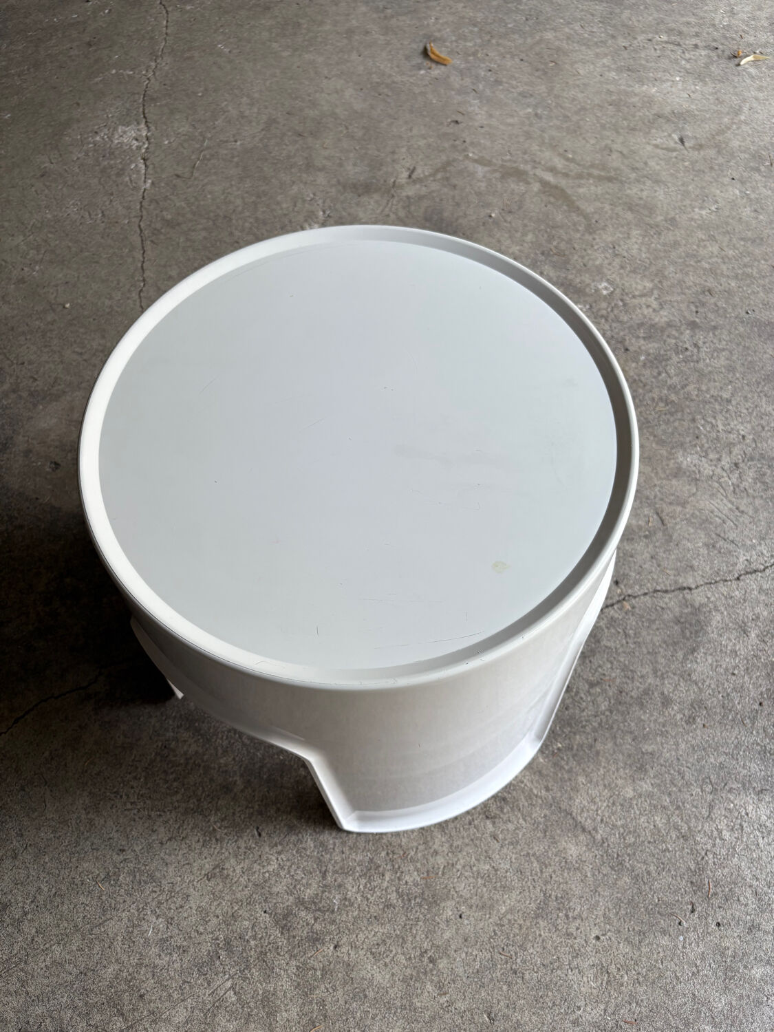 Vintage Gilac white stool / side table – French design year