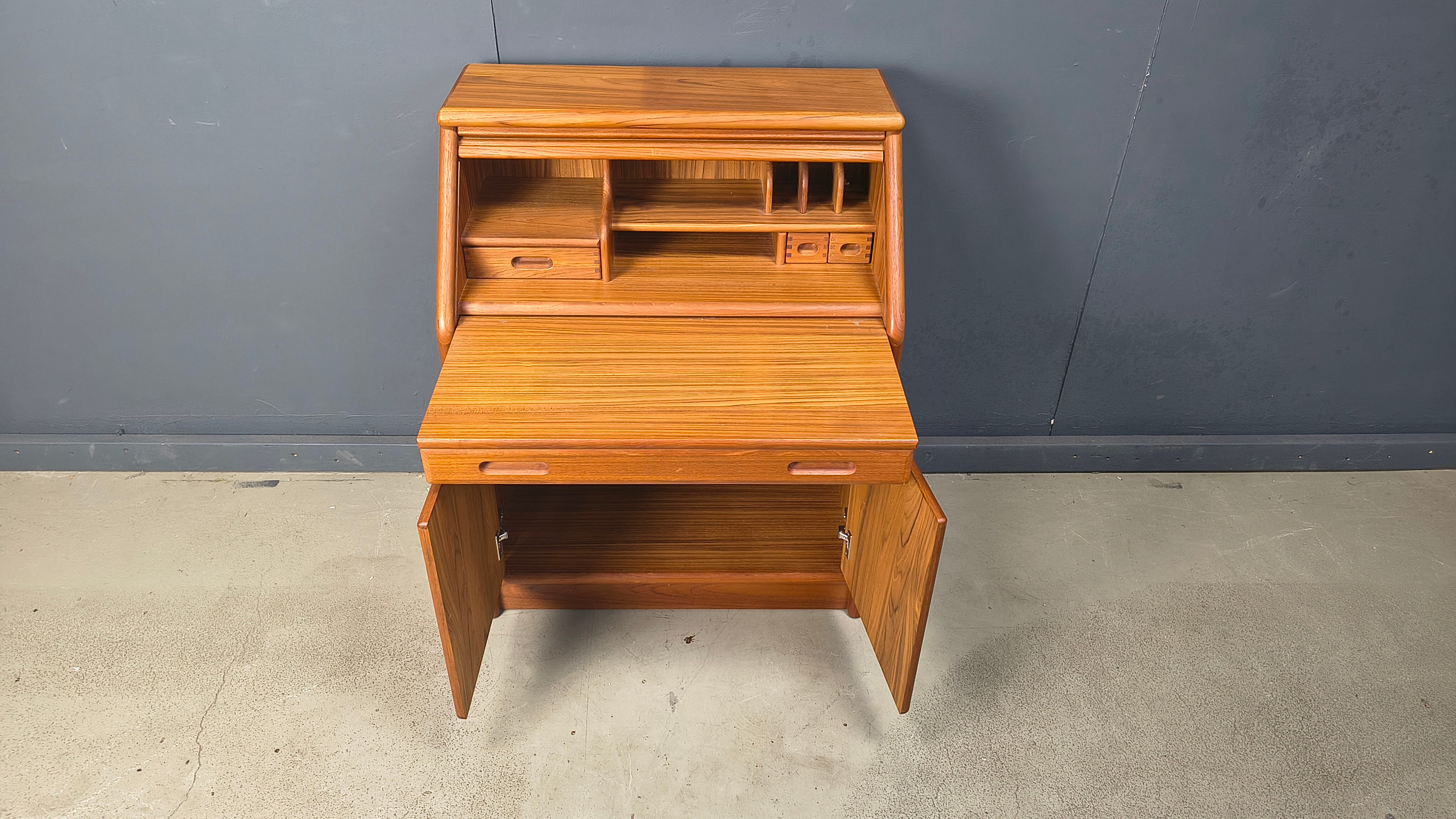 Teak secretaire by Dyrlund, Denmark, 1960s