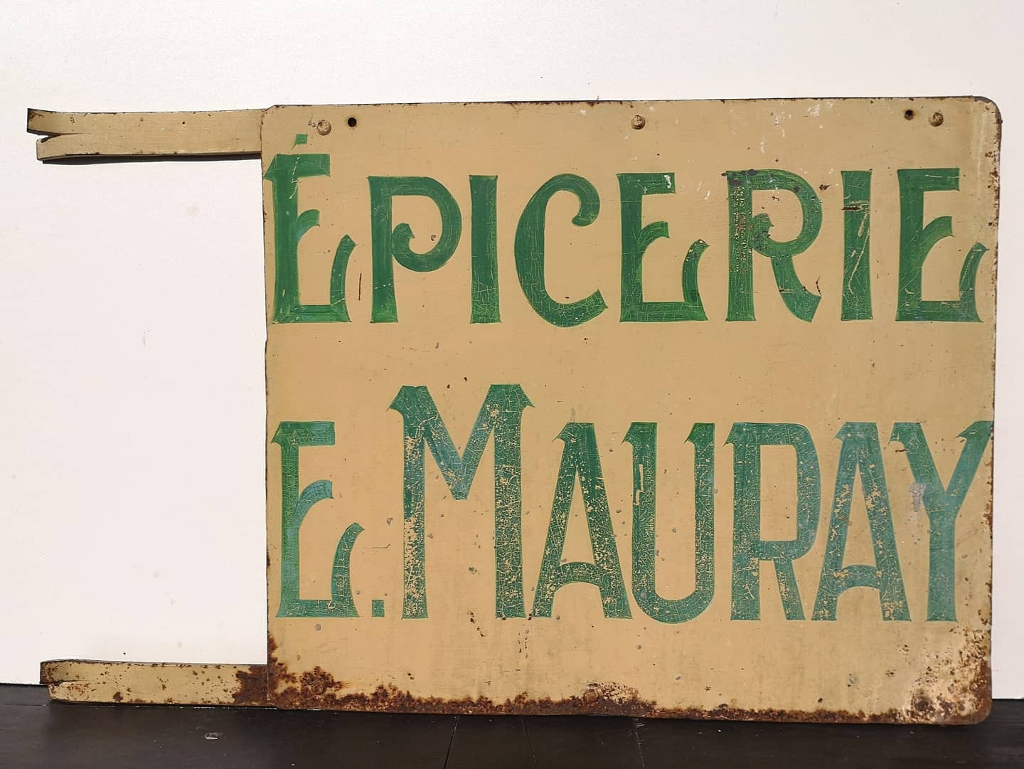 Former grocery store