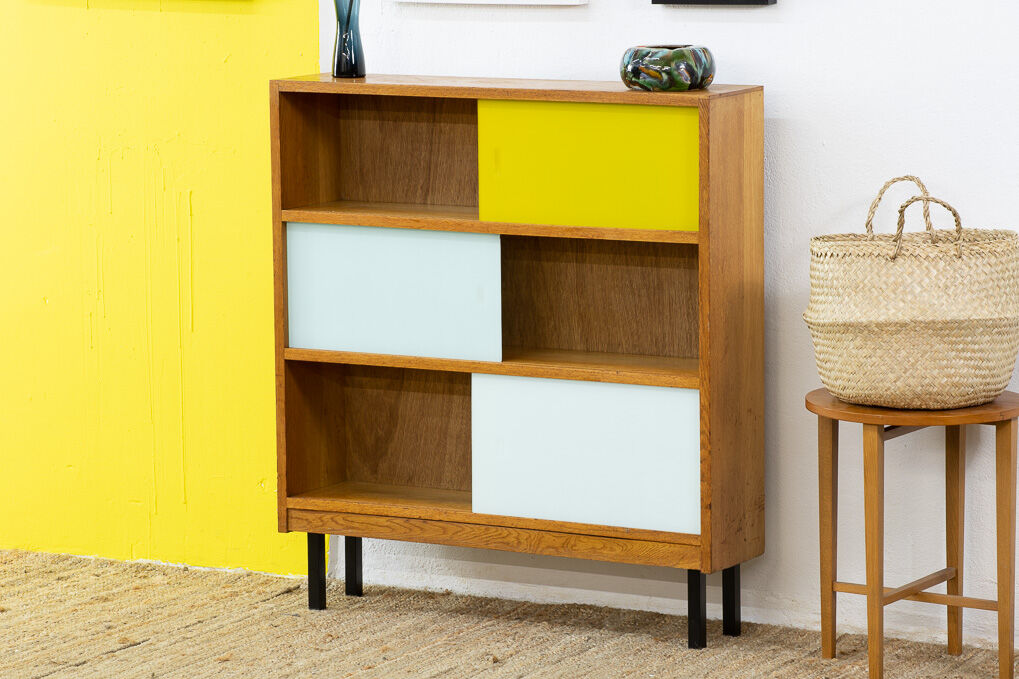 Vintage Scandinavian Bookcase – 91 cm