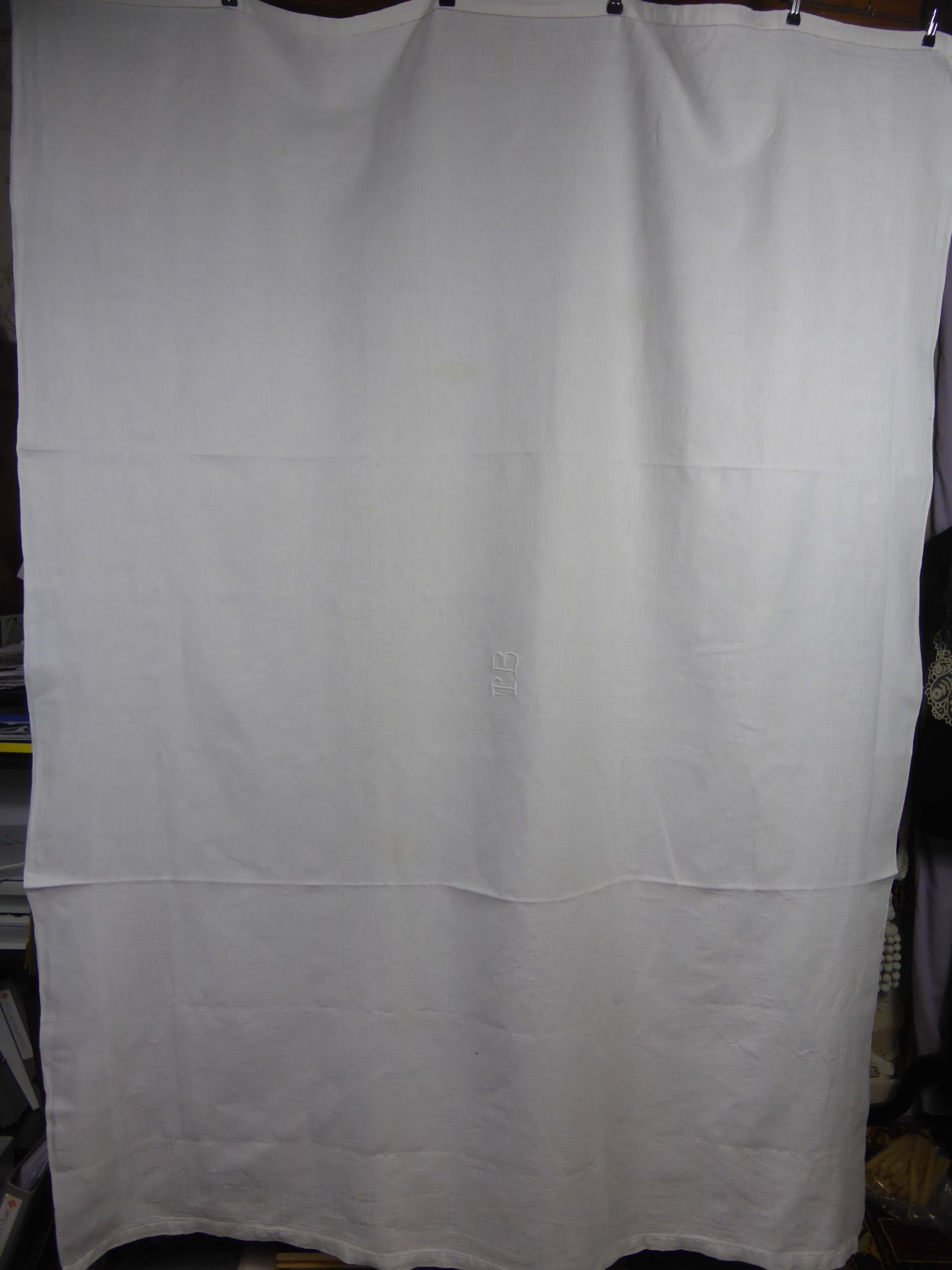 Old tablecloth and 6 damask towels decorated with Greek friezes and bos, TB-160x208cm