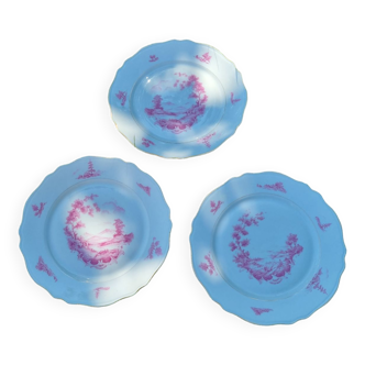 Set of 3 plates in porcelain from Aquitaine L. Lourioux - Pink country motifs