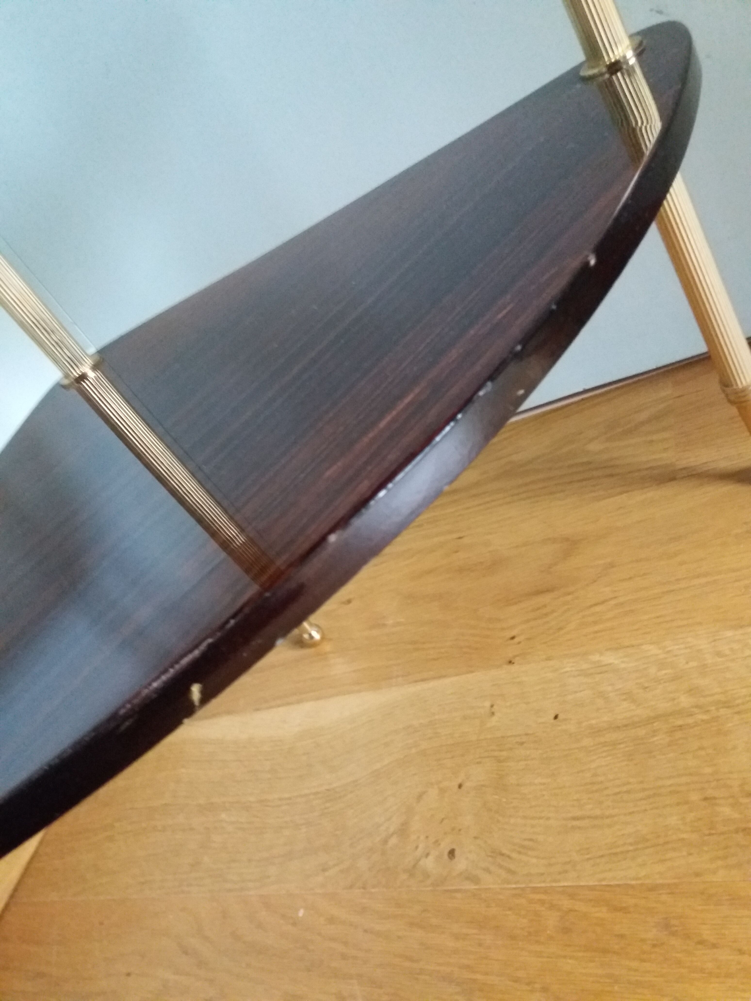 Formica corner shelf neck and gilded metal