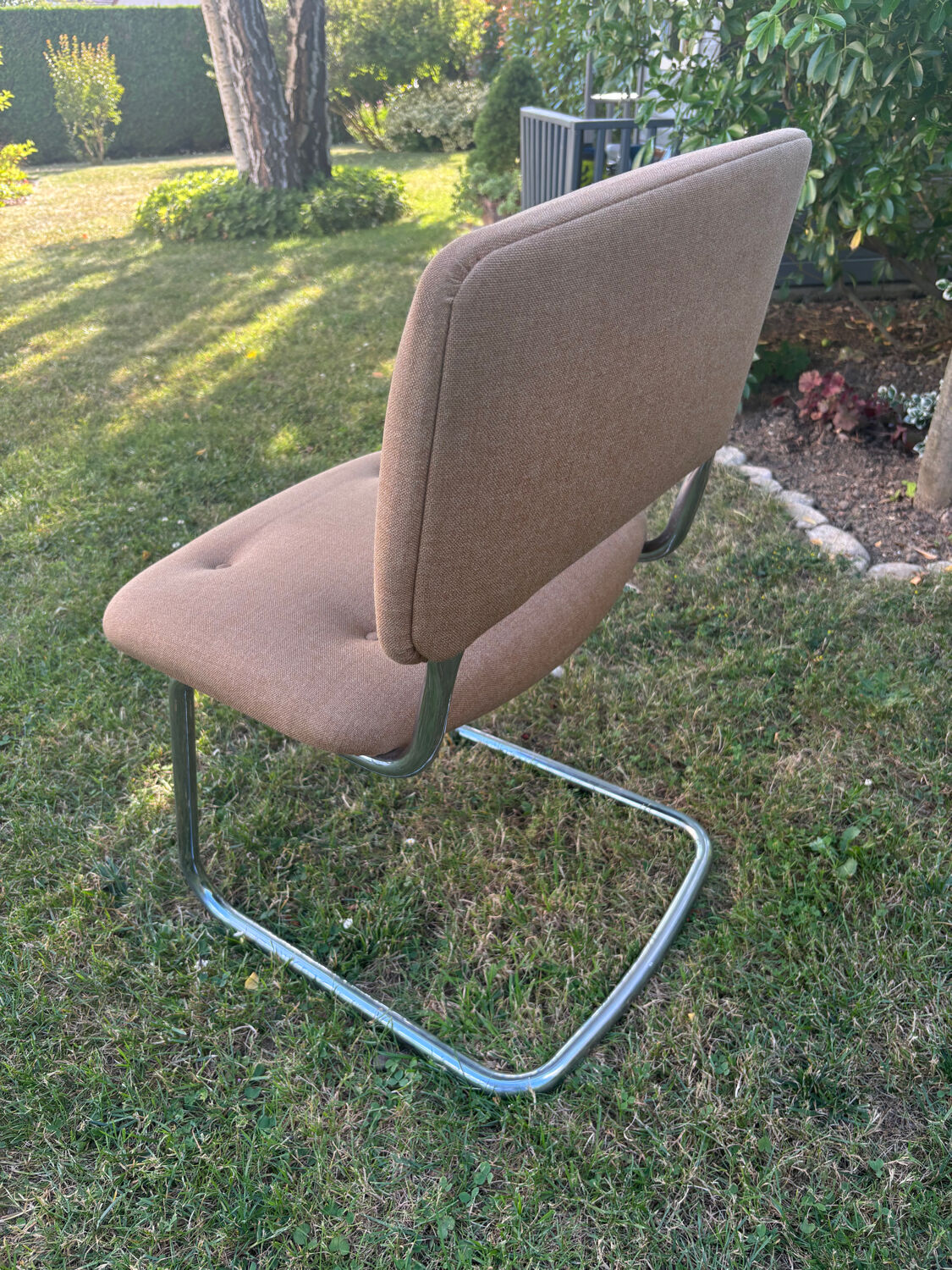 Vintage Strafor chair