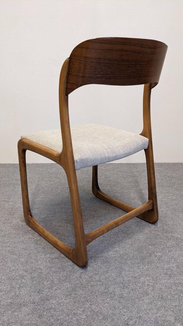 Série de 3 chaises traineau Baumann, France vers 1970
