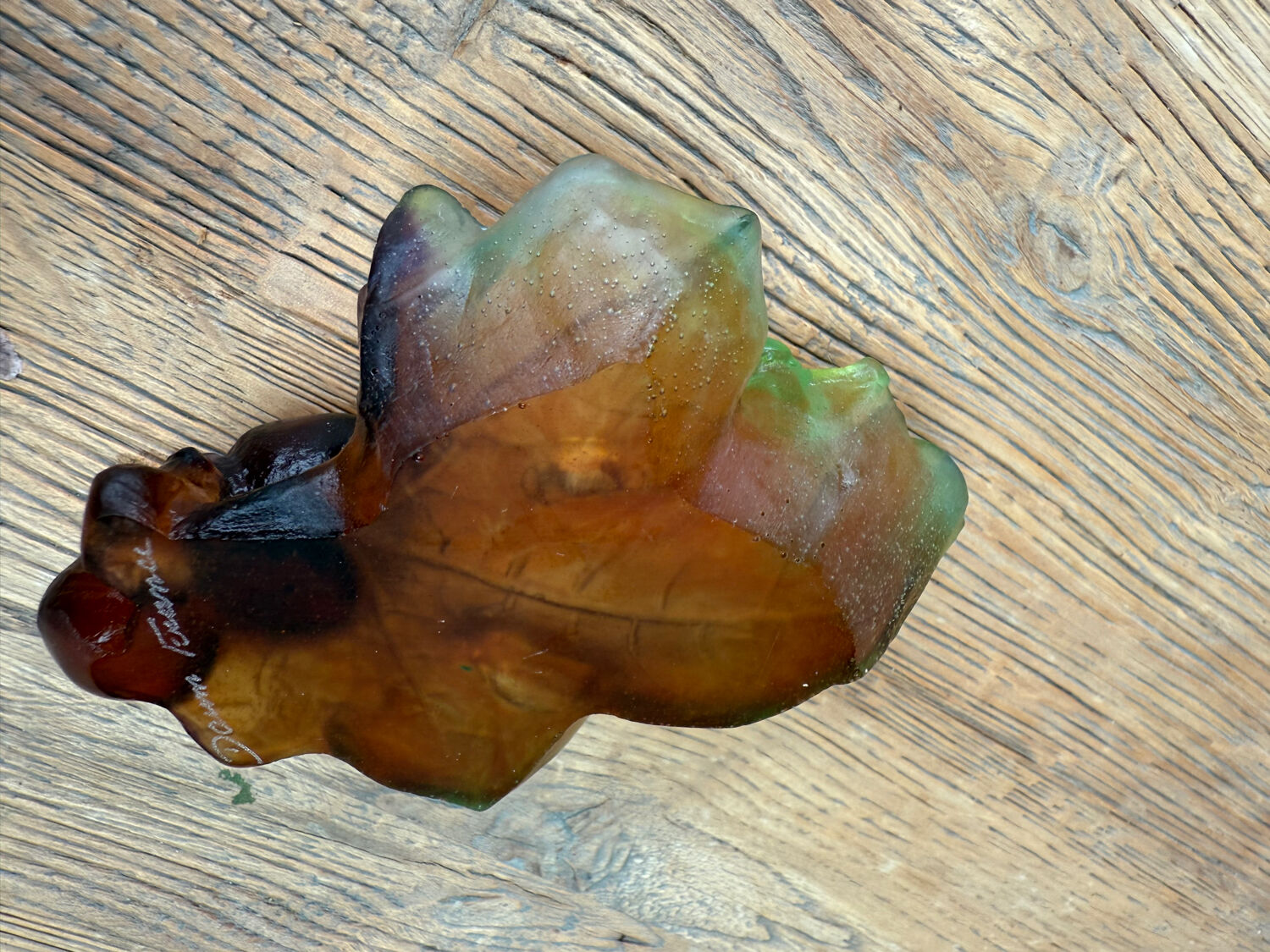 Daum glass paste leaf catchall