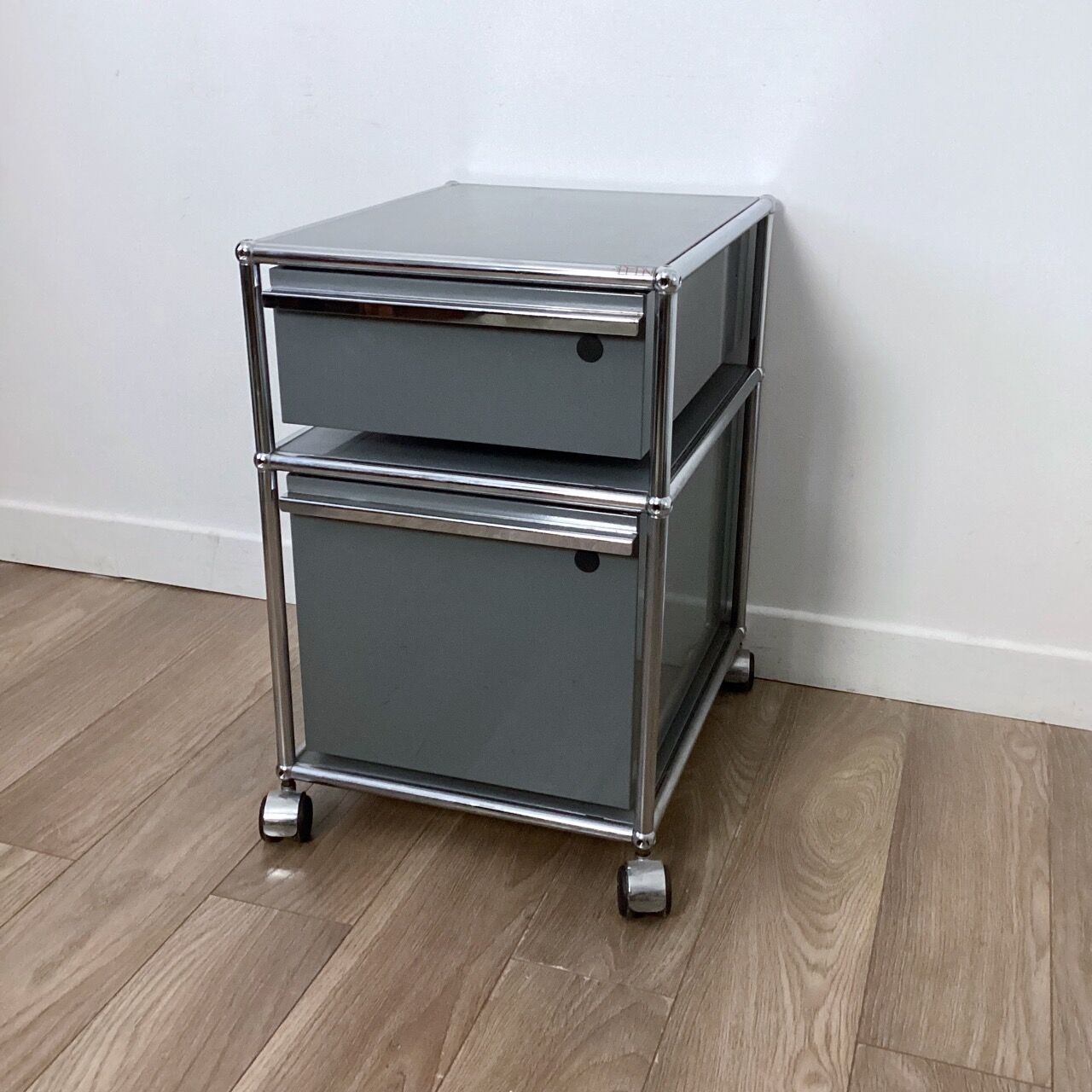 Caisson de bureau USM Haller gris