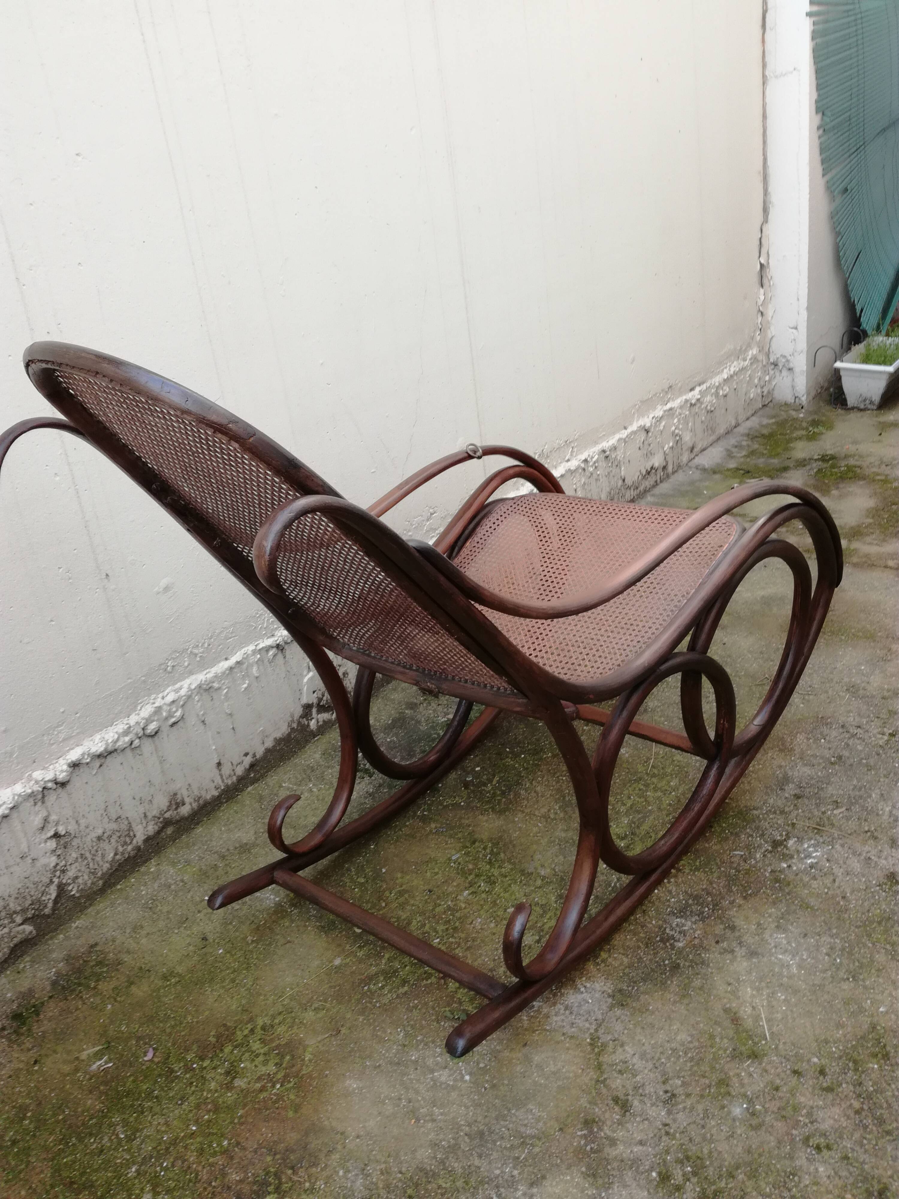 rocking chair Thonet nr. 4