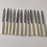 Set of 12 Bakelite knives