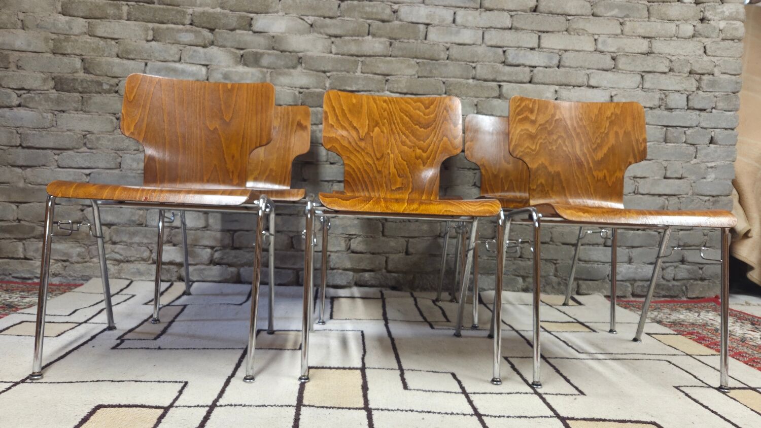6 vintage Scandinavian chairs from the 1970s.