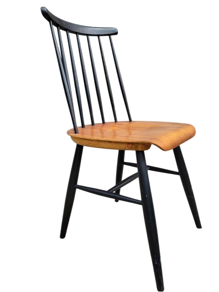 Scandinavian Fanett horseshoe chair with 7 rungs