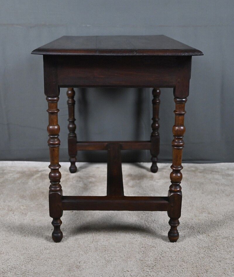 Small oak desk table, Louis XIV style – 2nd half of the 19th century
