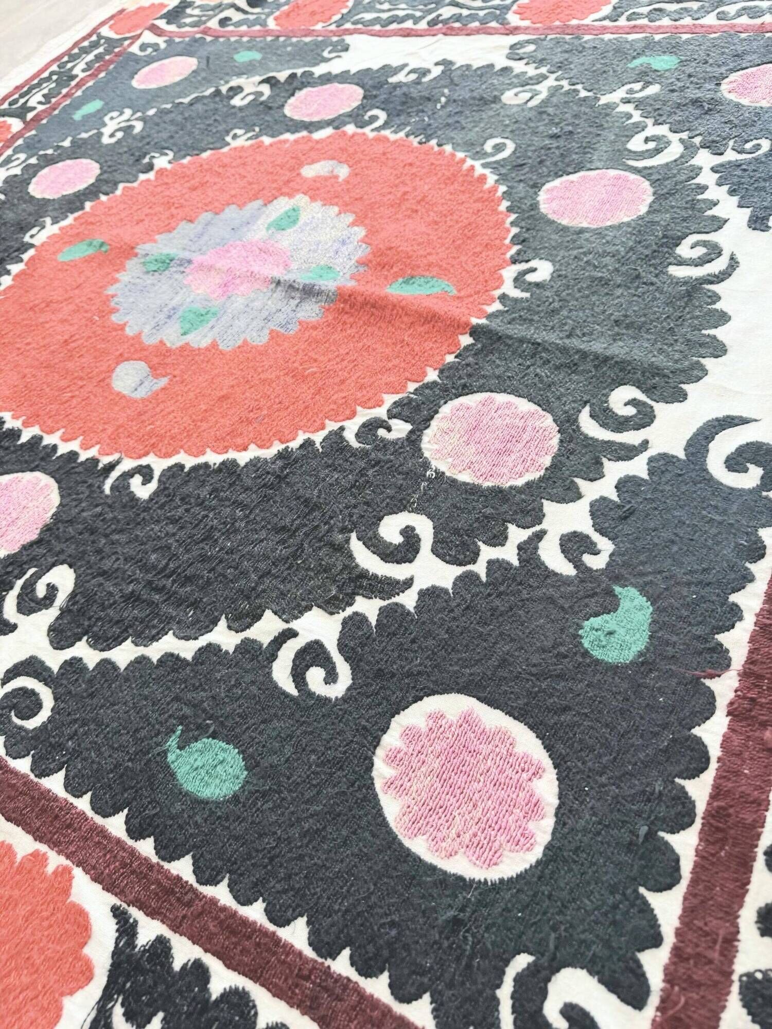 Vintage hand-embroidered tablecloth 127x135 cm