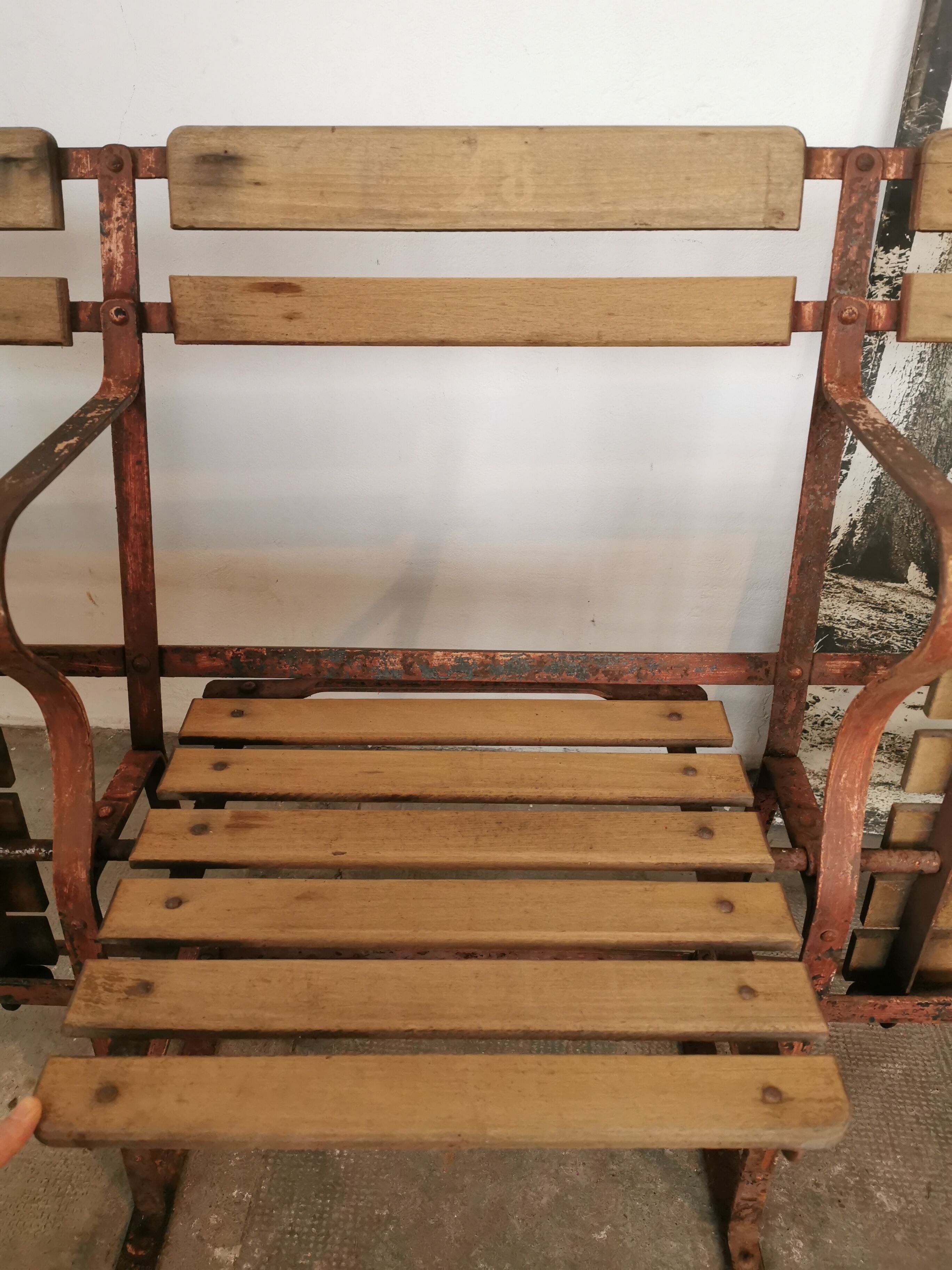 Theatre bench, folding seats