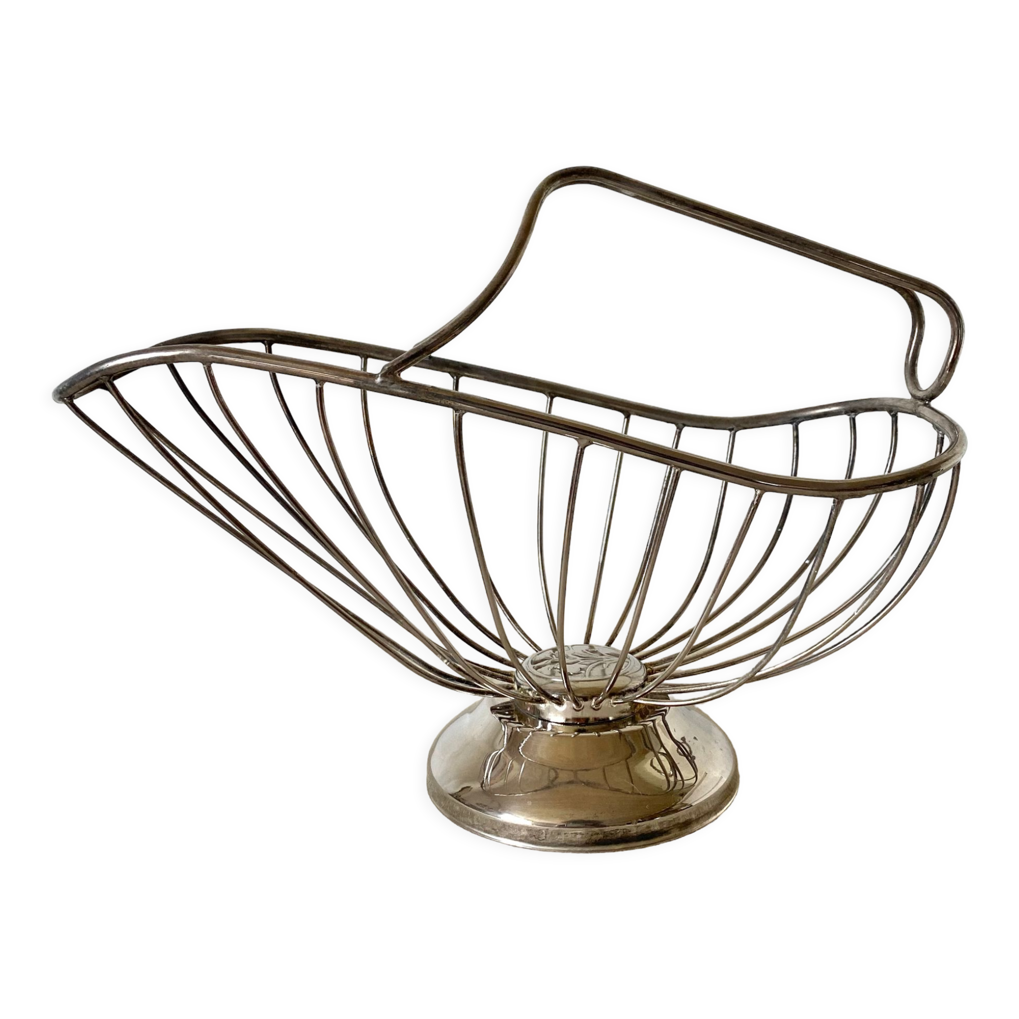 Silver metal bottle holder