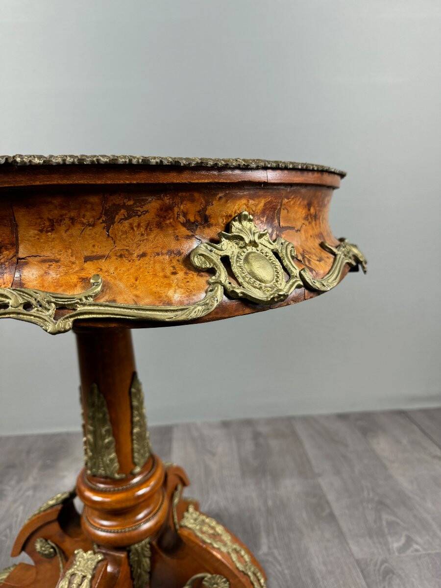 Louis XV style pedestal table, 20th century