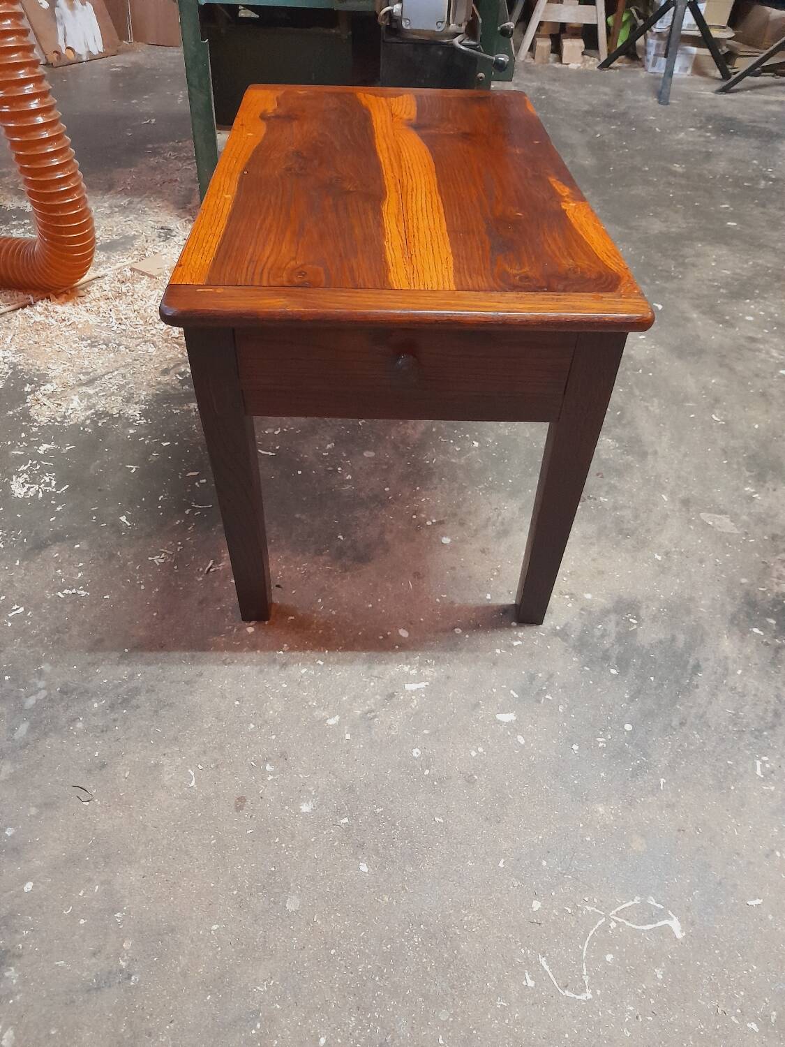 Rustic/vintage coffee table with 2 drawers