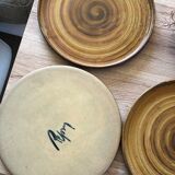 Set of 3 artisanal stoneware plates signed with swirl log effect