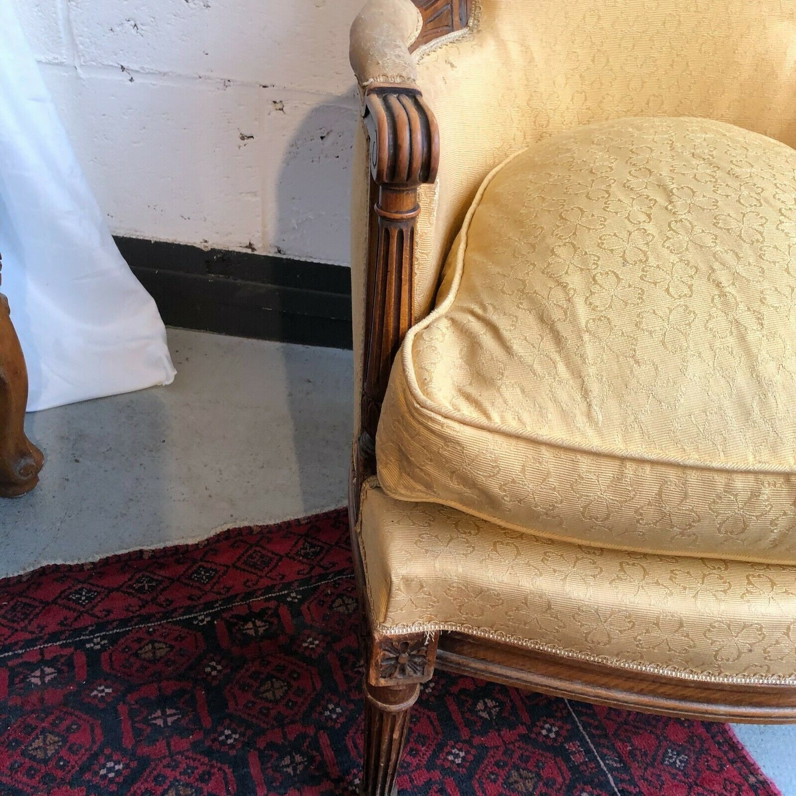 Louis XVI-style shepherdess chair or Executive Board