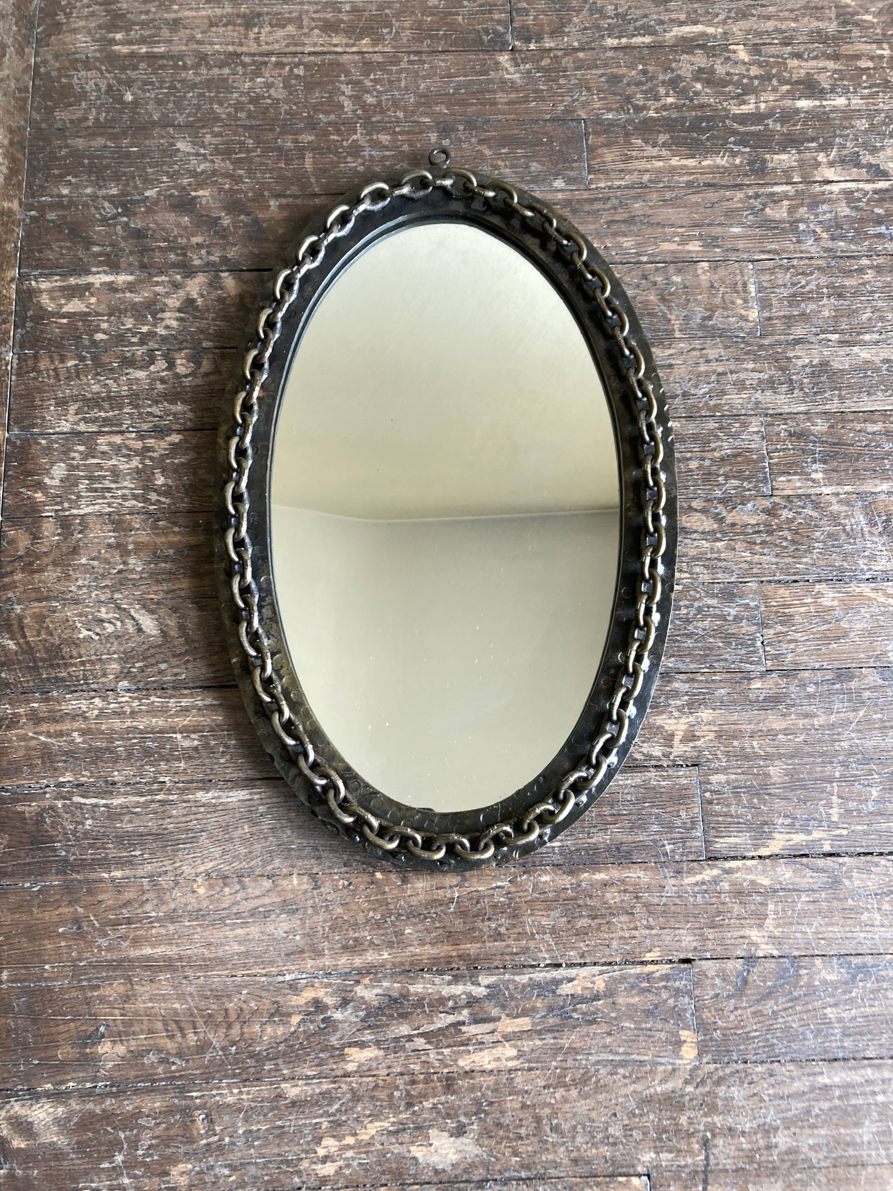 Mirror brutalist chain in beaten iron 1960 H55cm