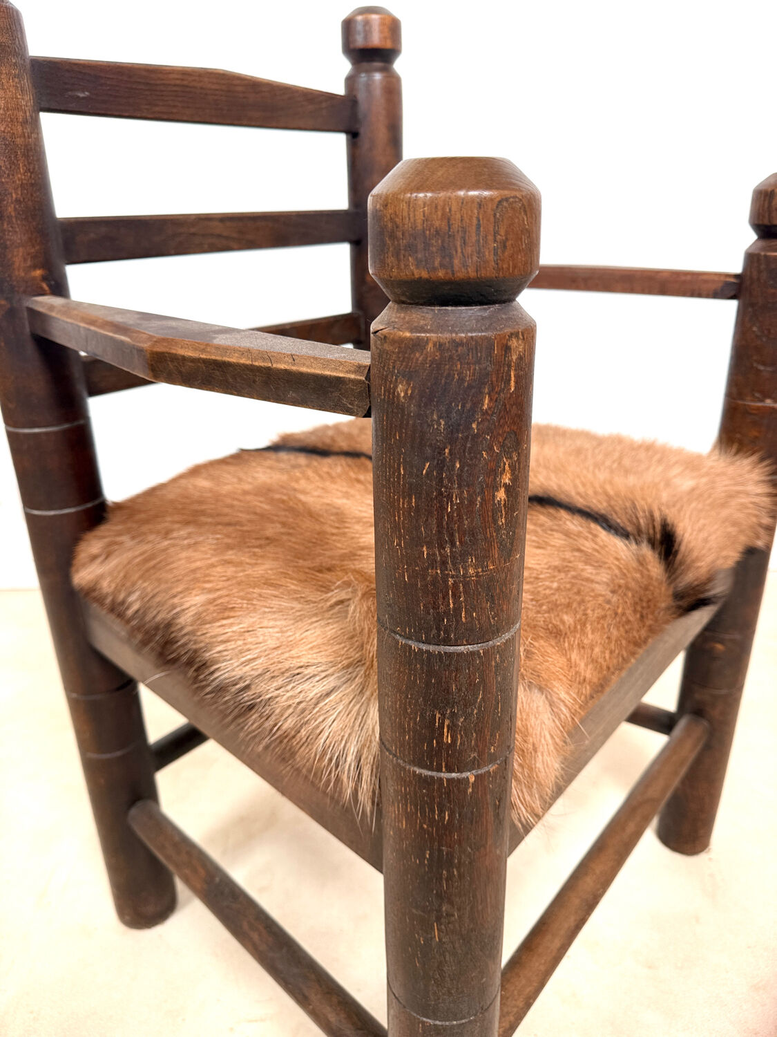 Fauteuil brutaliste dans le goût de Charles Dudouyt