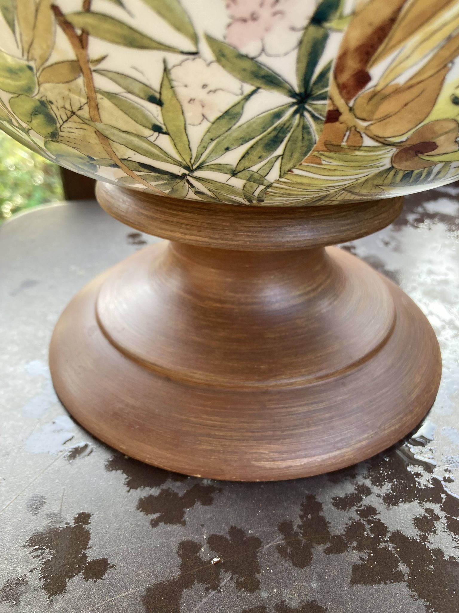 Rare lancel footed bowl in ceramic and wood with jungle decoration, made in italy