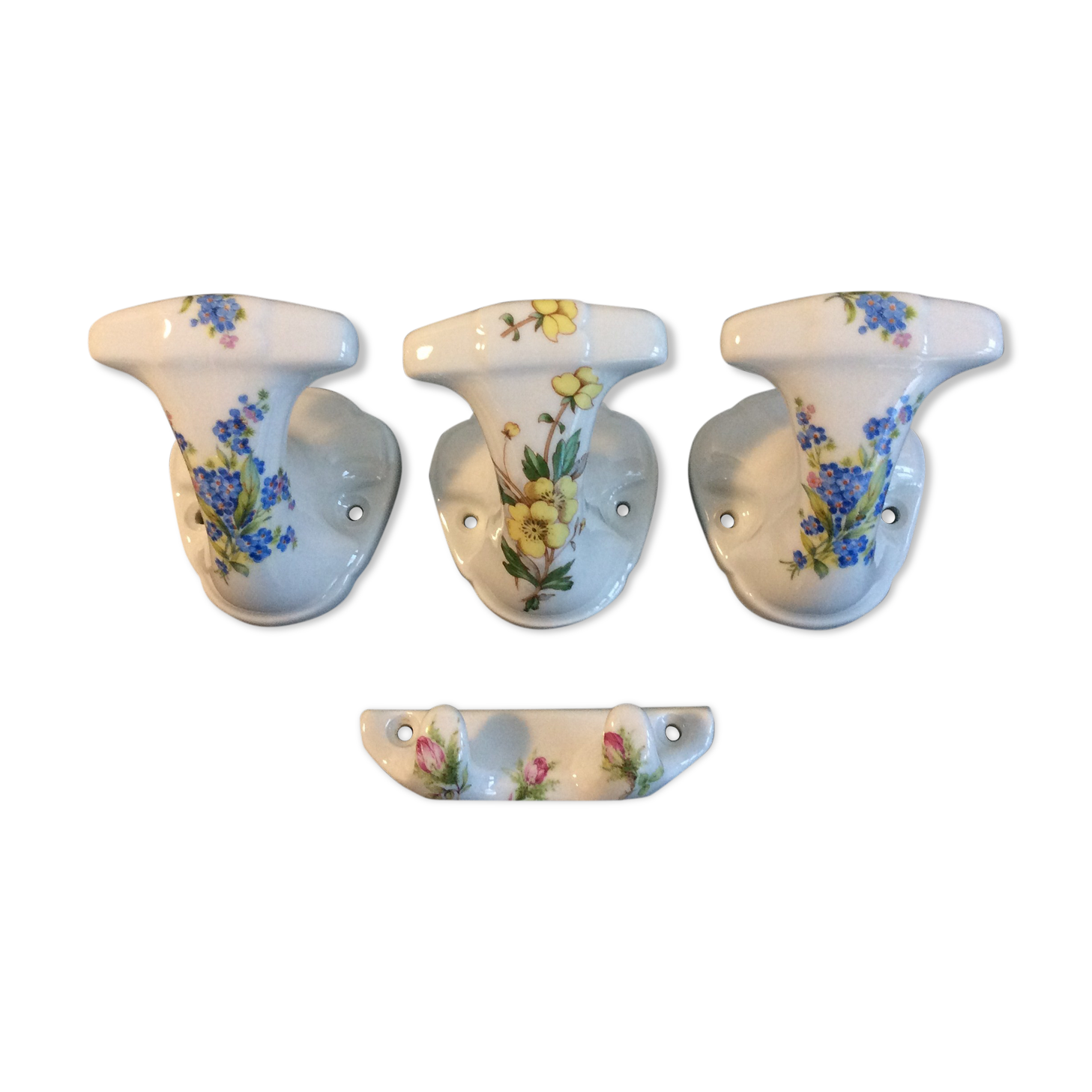 set de 4 patères en porcelaine Manufacture de Couleuvre