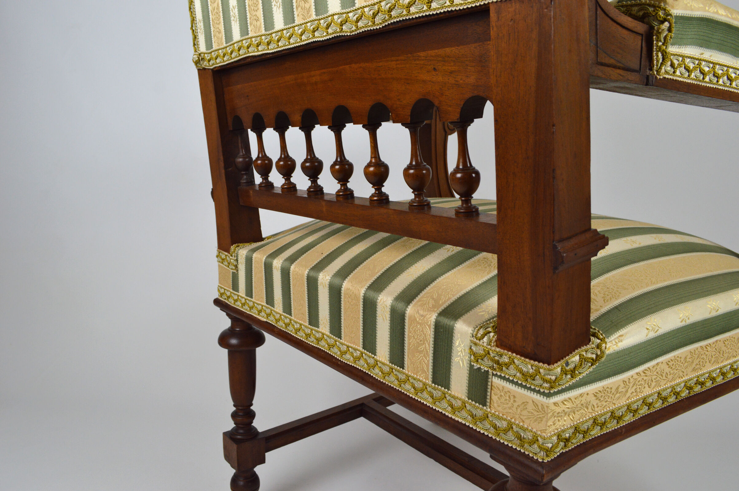 Neo-Renaissance walnut armchair with lion heads, circa 1880