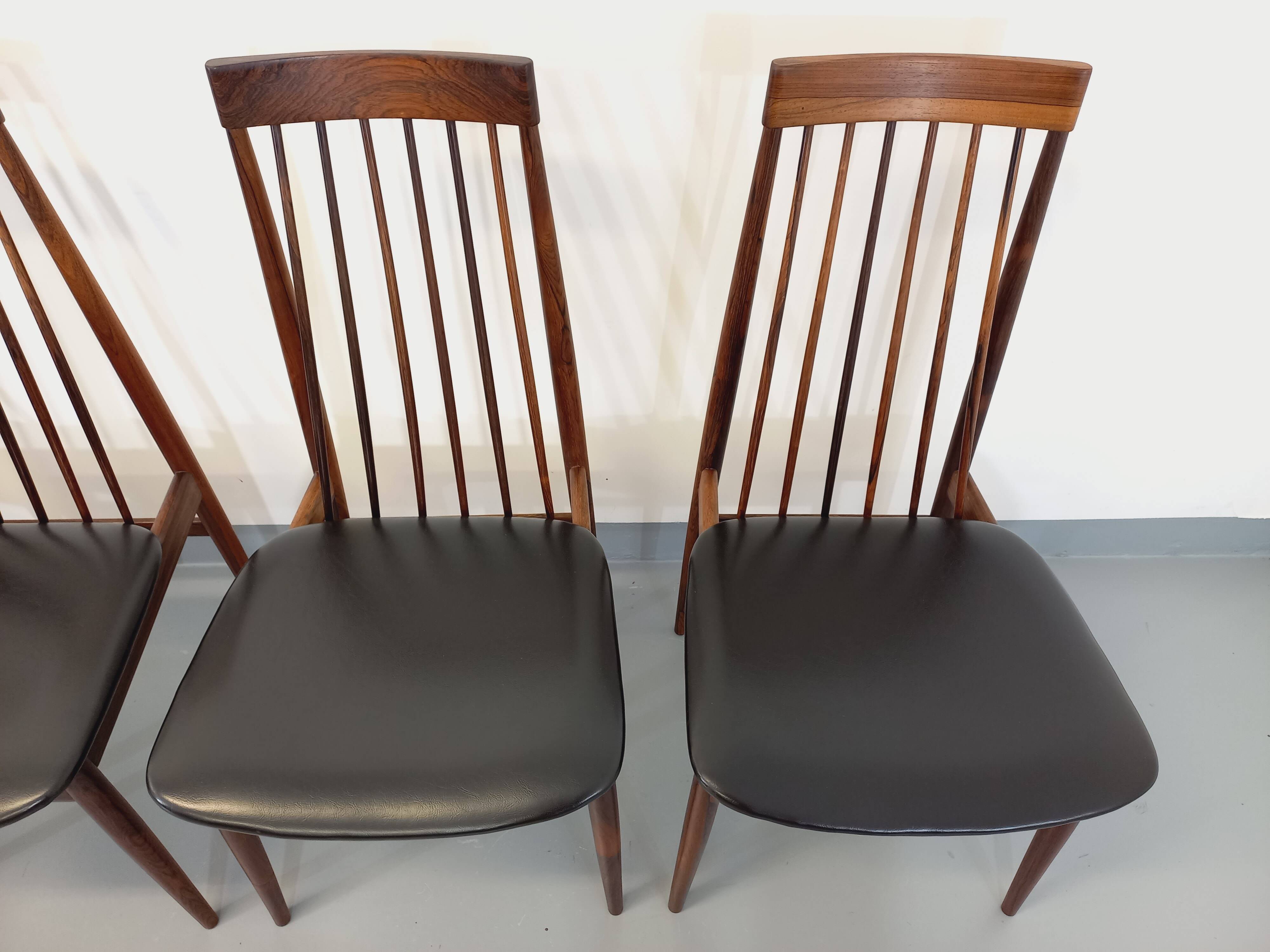 Set of 4 vintage Scandinavian style rosewood chairs from the 60s, by Ernst Martin Dettinger