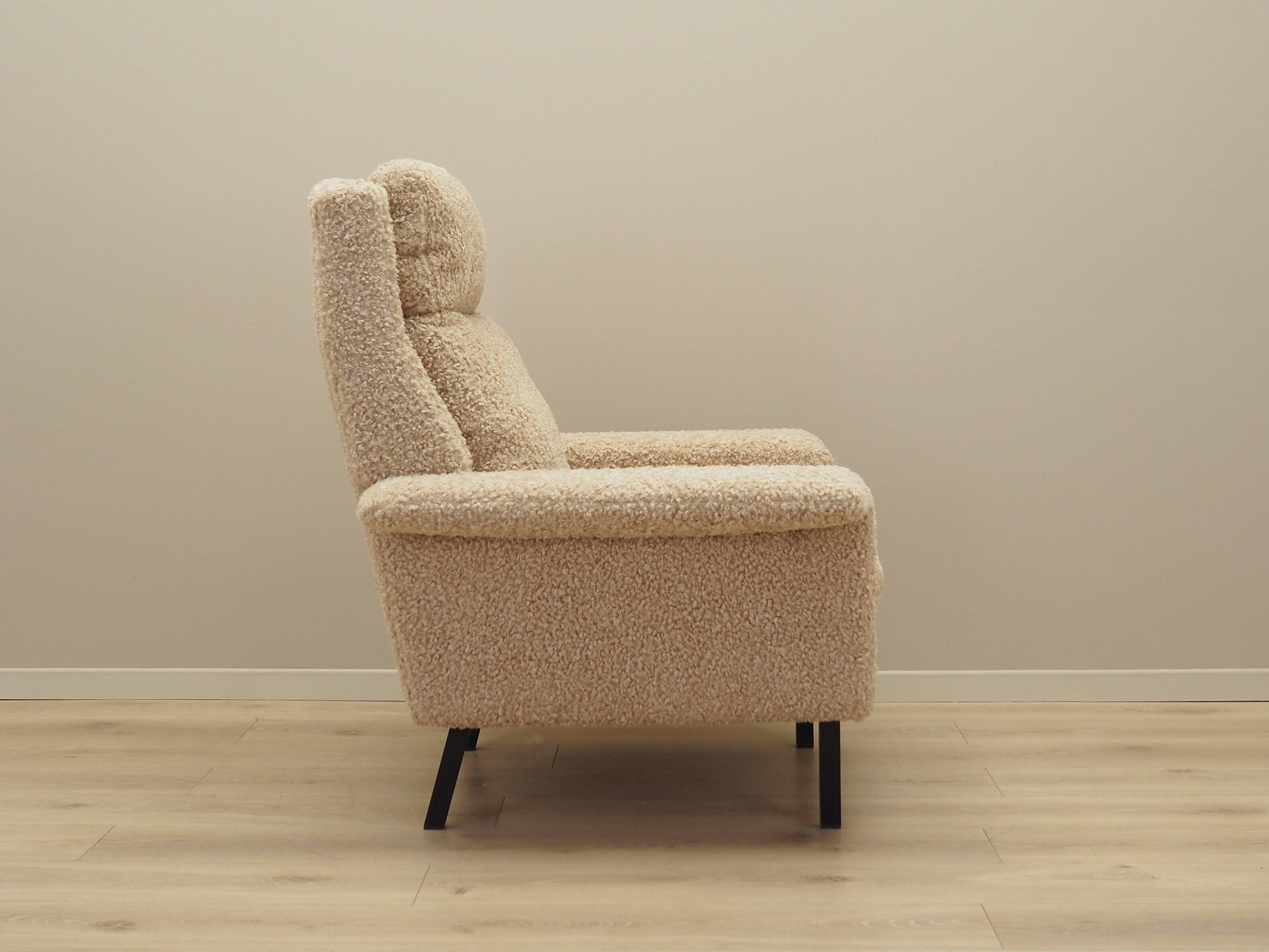 Fauteuil danois beige par Arne Vodder, années 1960