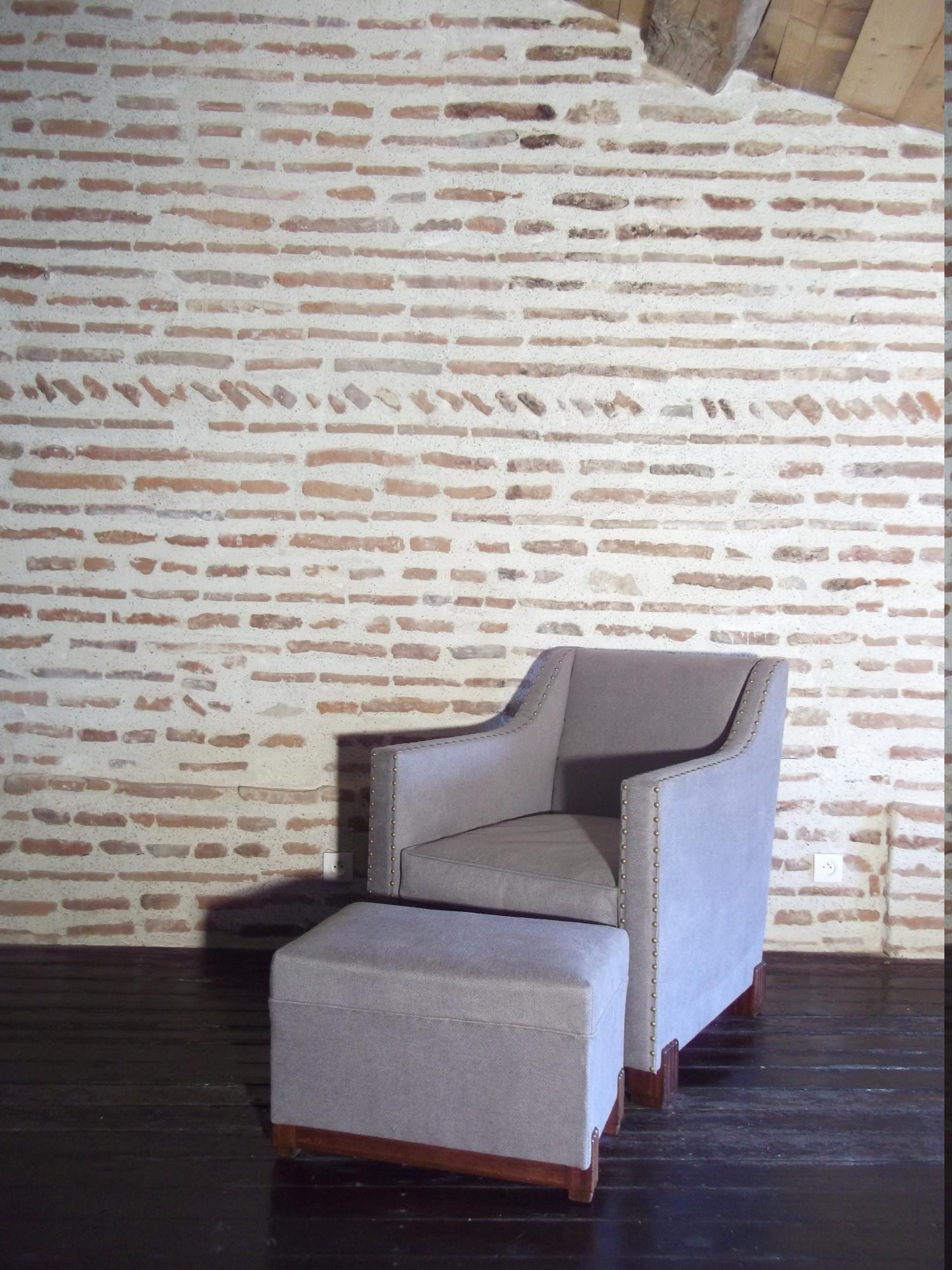 Art Deco chair with otoman