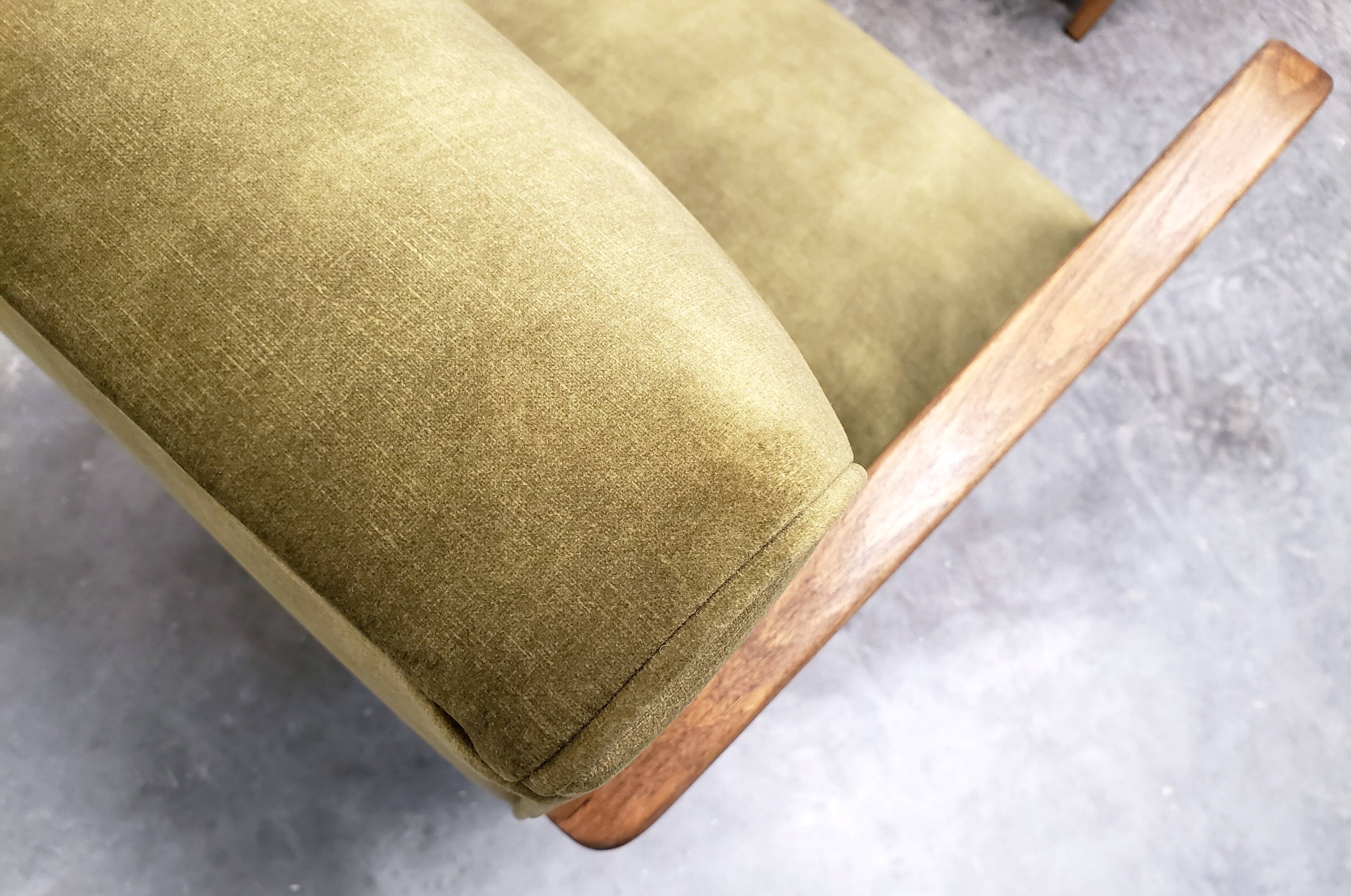 1930 Jindrich Halabala Bentwood Armchair in Forest Green Velvet