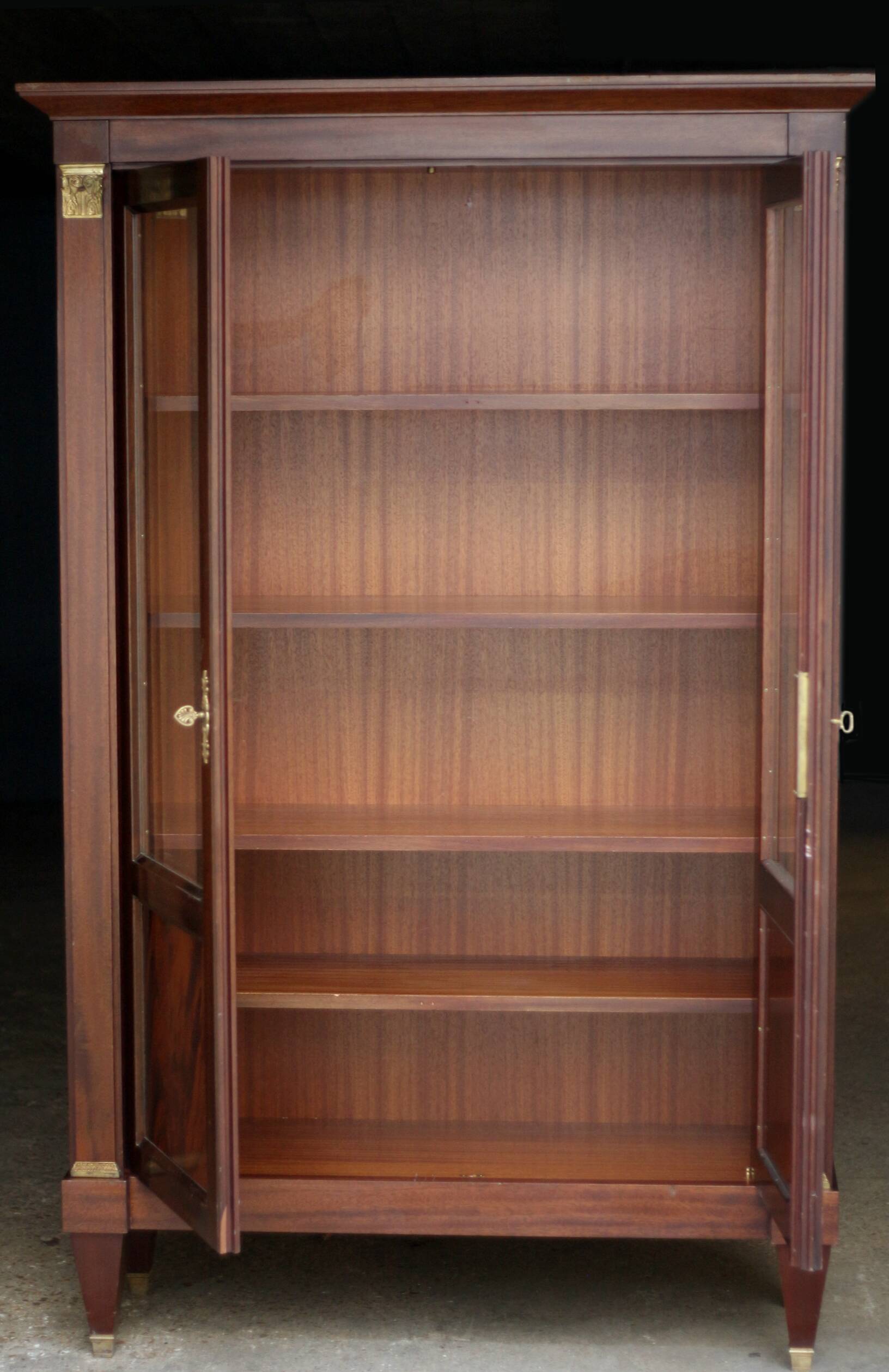Mahogany veneer library, coming from Matignon