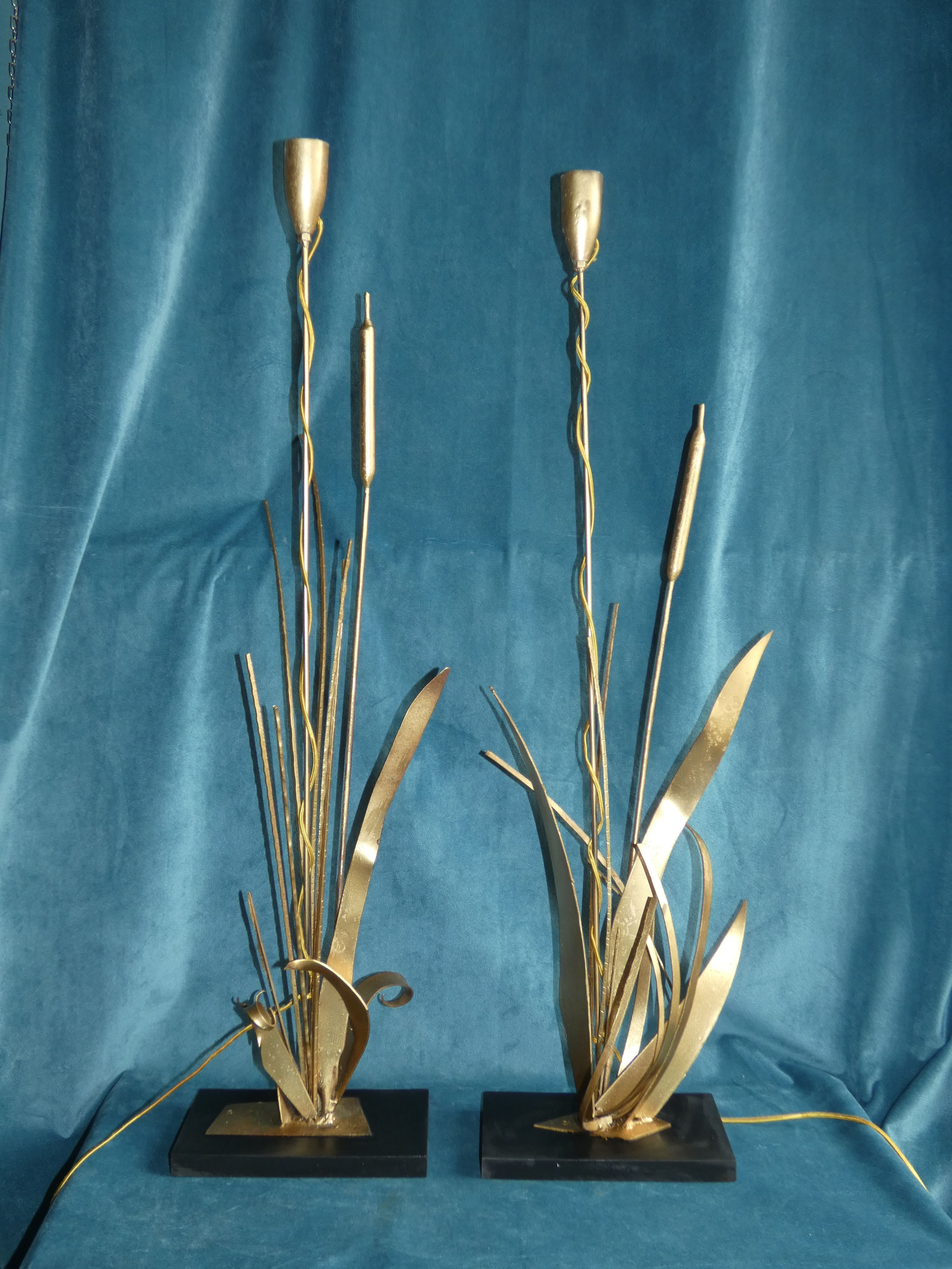Pair of Golden Metal Lamps Reeds Work circa 1960 1970 Hollywood Regency