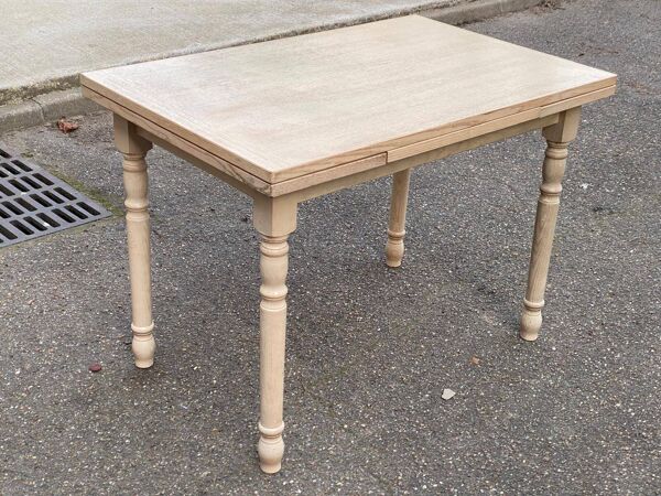 Table à manger de cuisine rectangulaire en bois massif extensible patinée