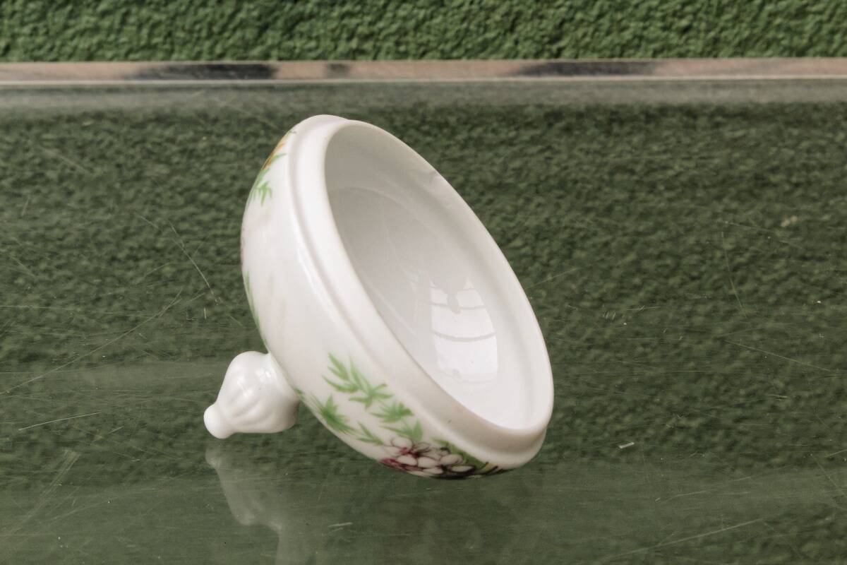 Set of 3 floral porcelain sweet jars from Paris.