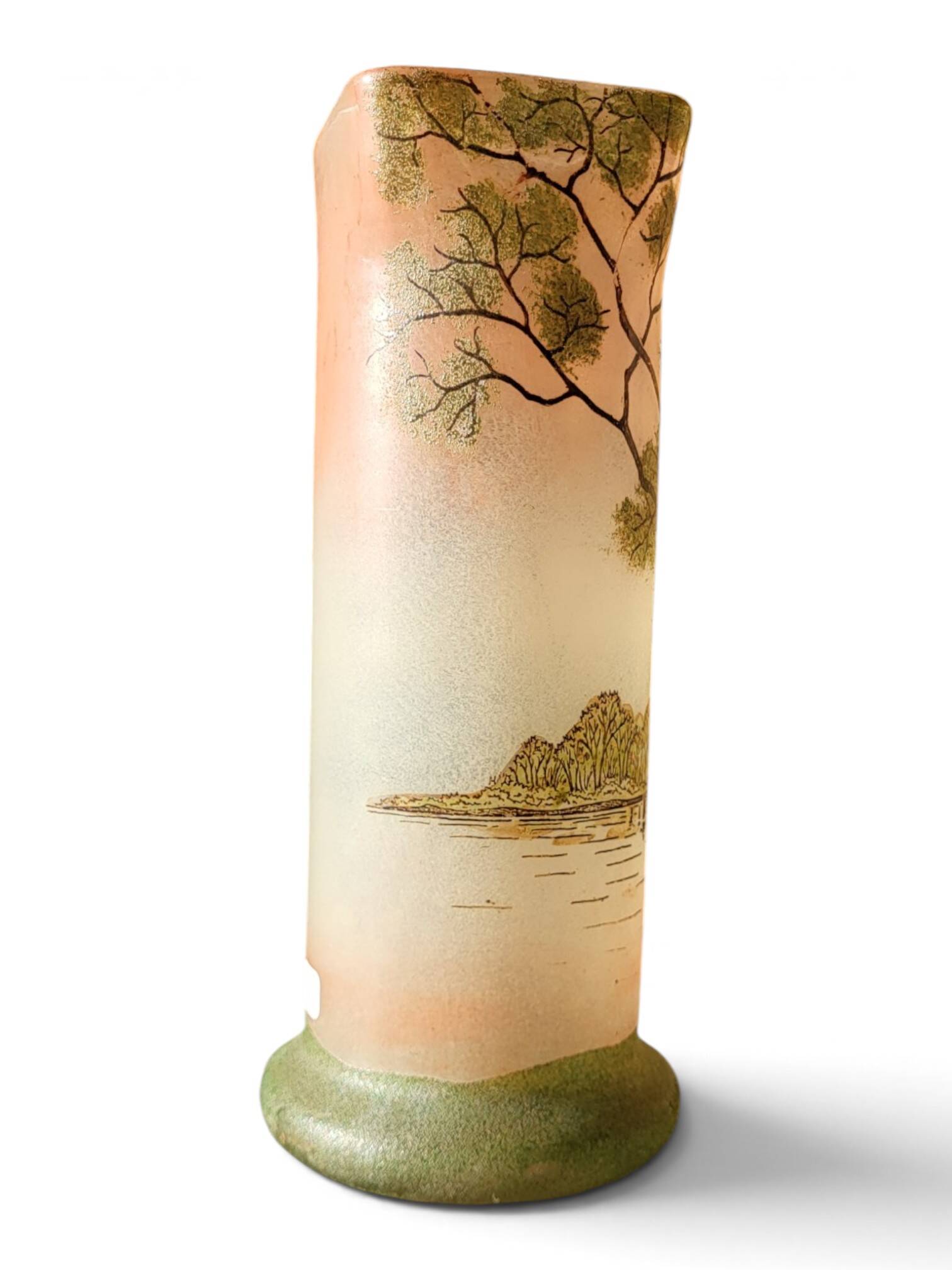Vase en verre émaillé Legras