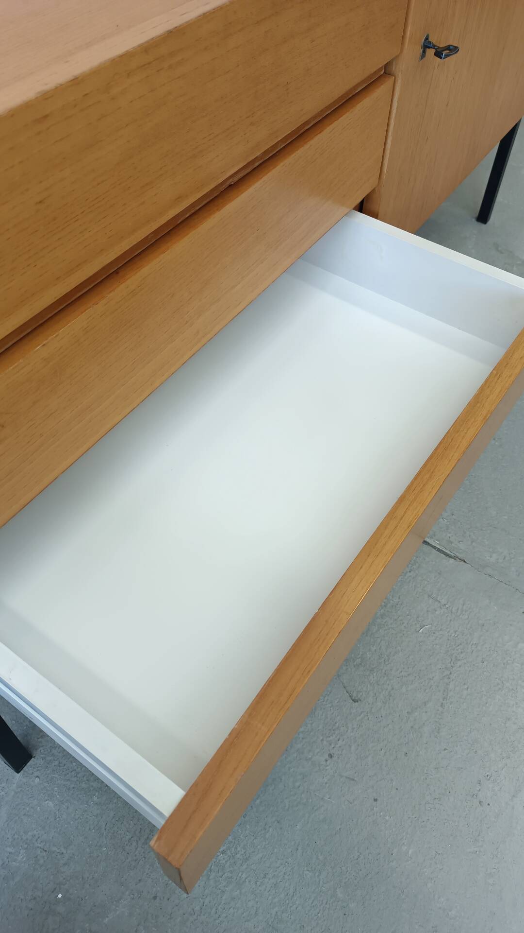 Modernist buffet