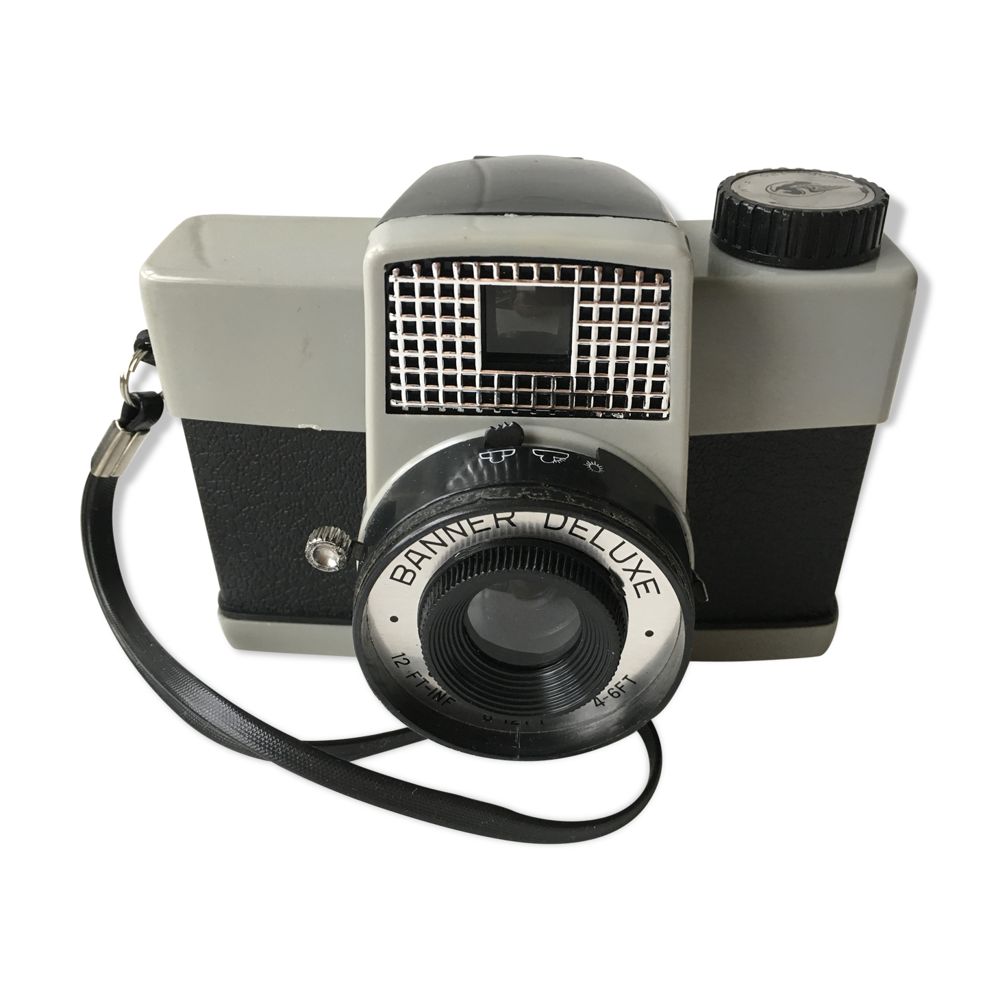 Banner Deluxe vintage camera 60s