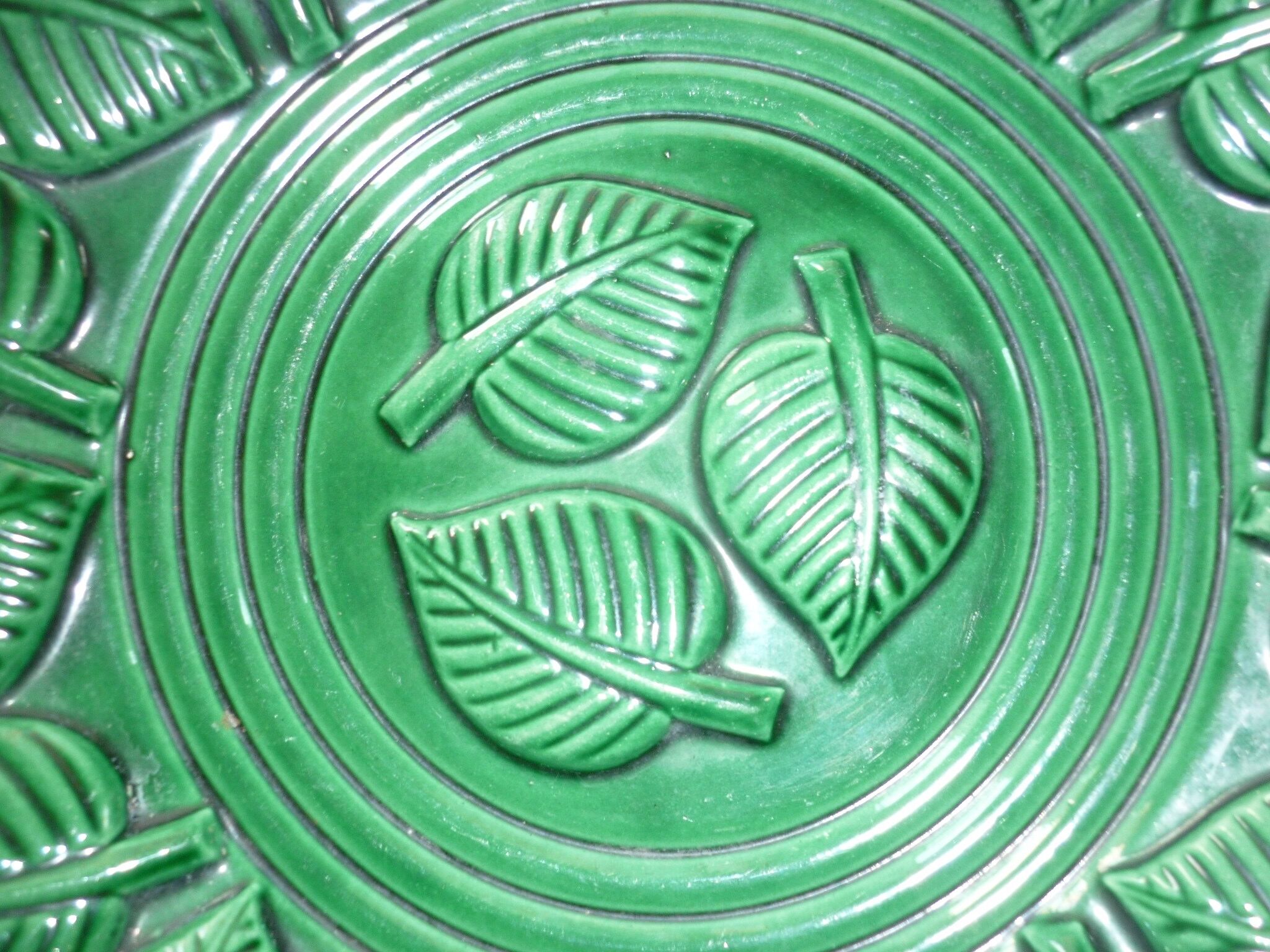 Flat green decoration leaves 32.5 cm