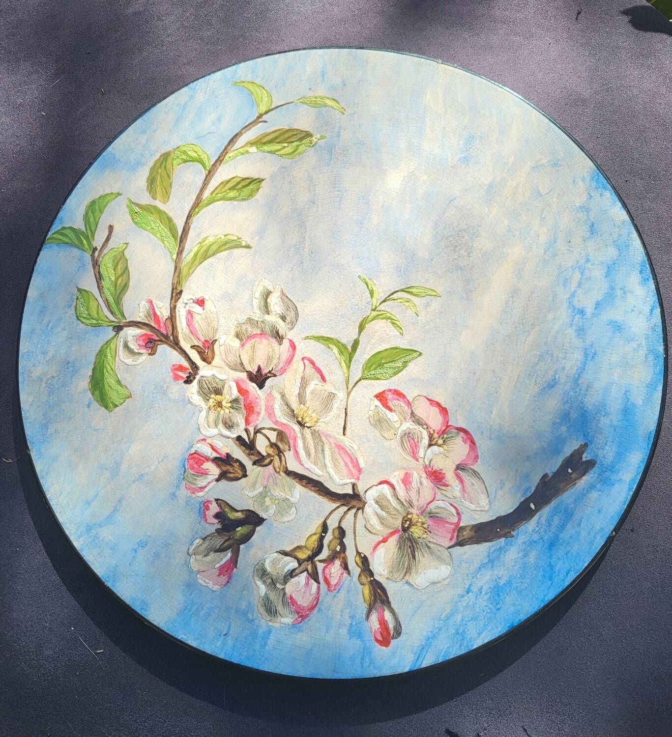 Plat decoratif à décor de fleurs de cerisier