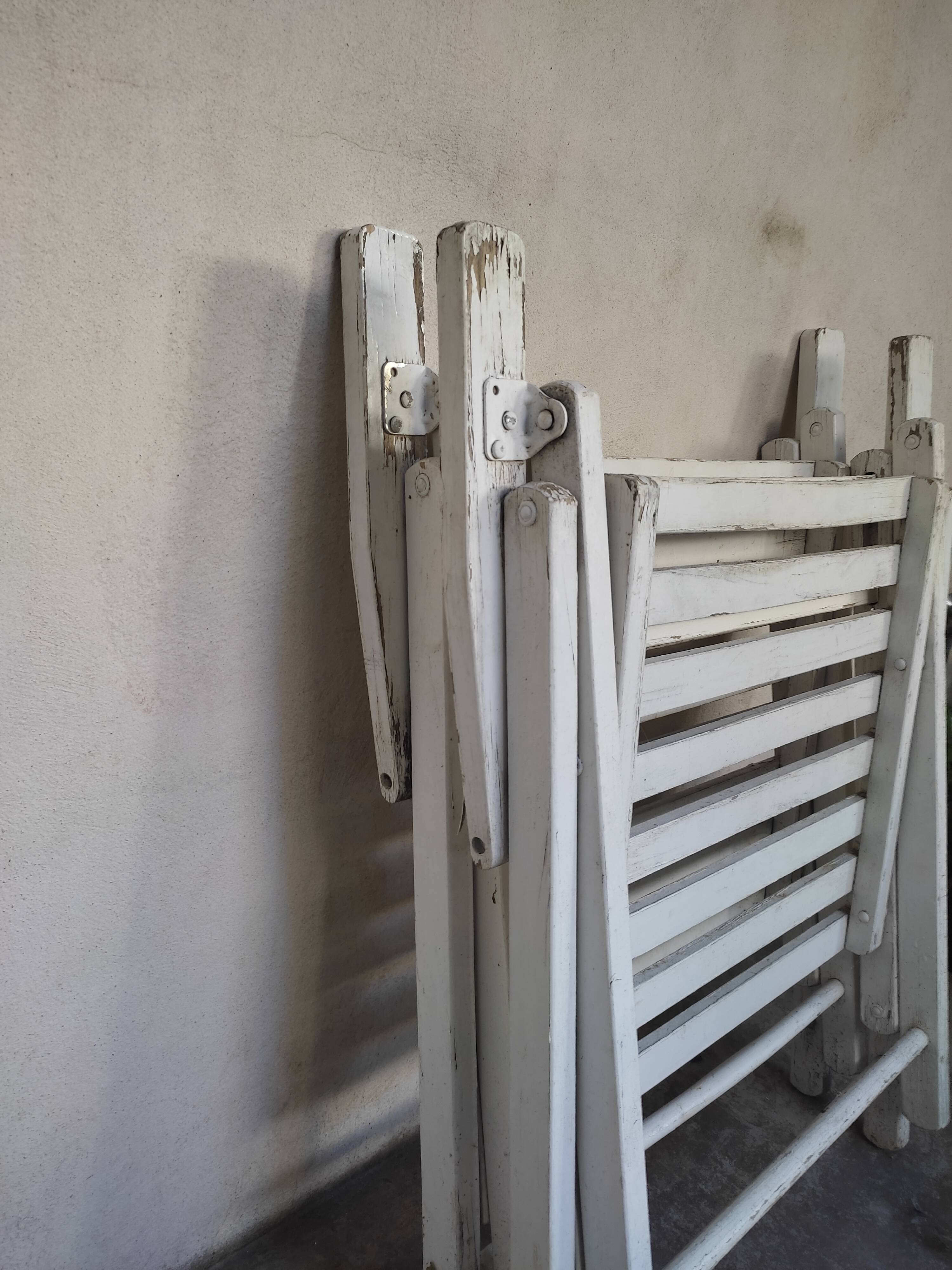 2 foldable garden chairs