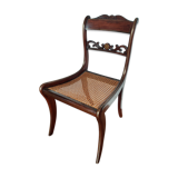 Chaise en bois cannée