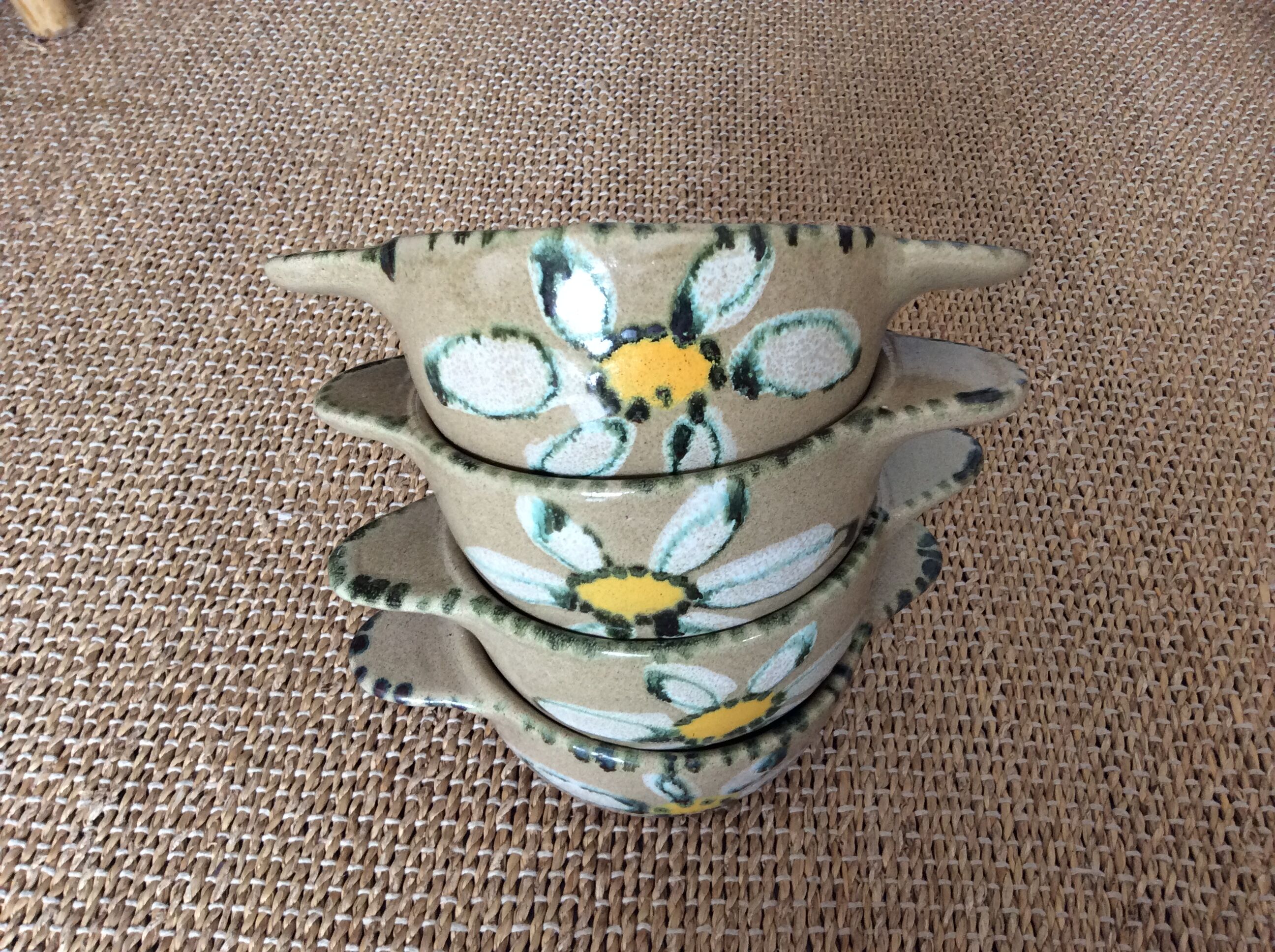 4 glazed terracotta bowls
