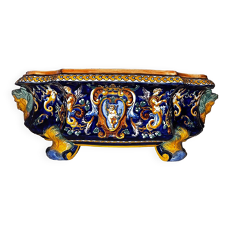 Jardiniere renaissance italienne à fond bleu en céramique à décoré émaillé d'amours et de chimères