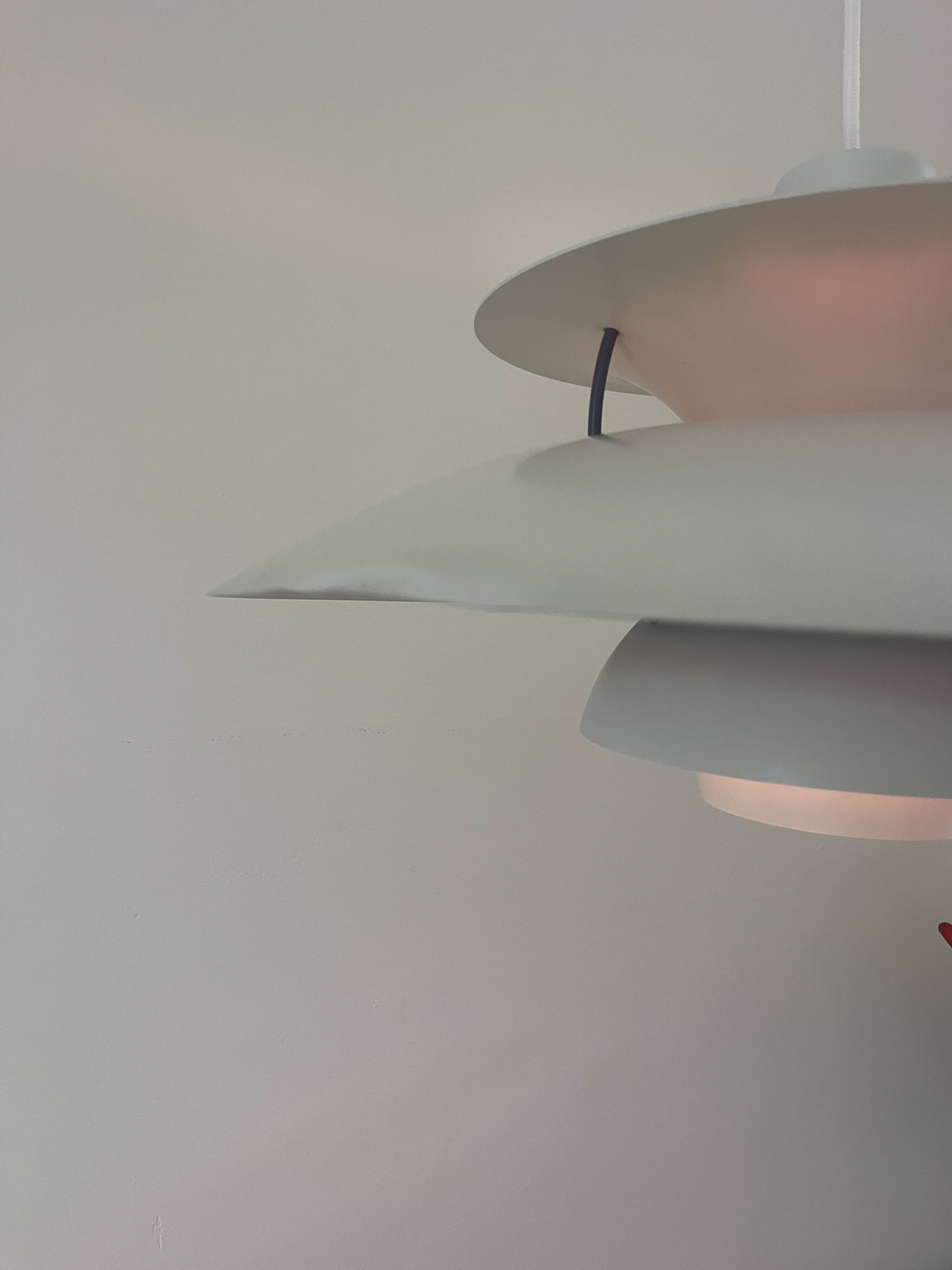 Vintage Louis Poulsen PH5 lamp - Danish design by Poul Henningsen