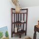 Etagère d'angle en rotin