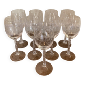 Set de 9 hauts verres vin en cristal torsadé et gravé