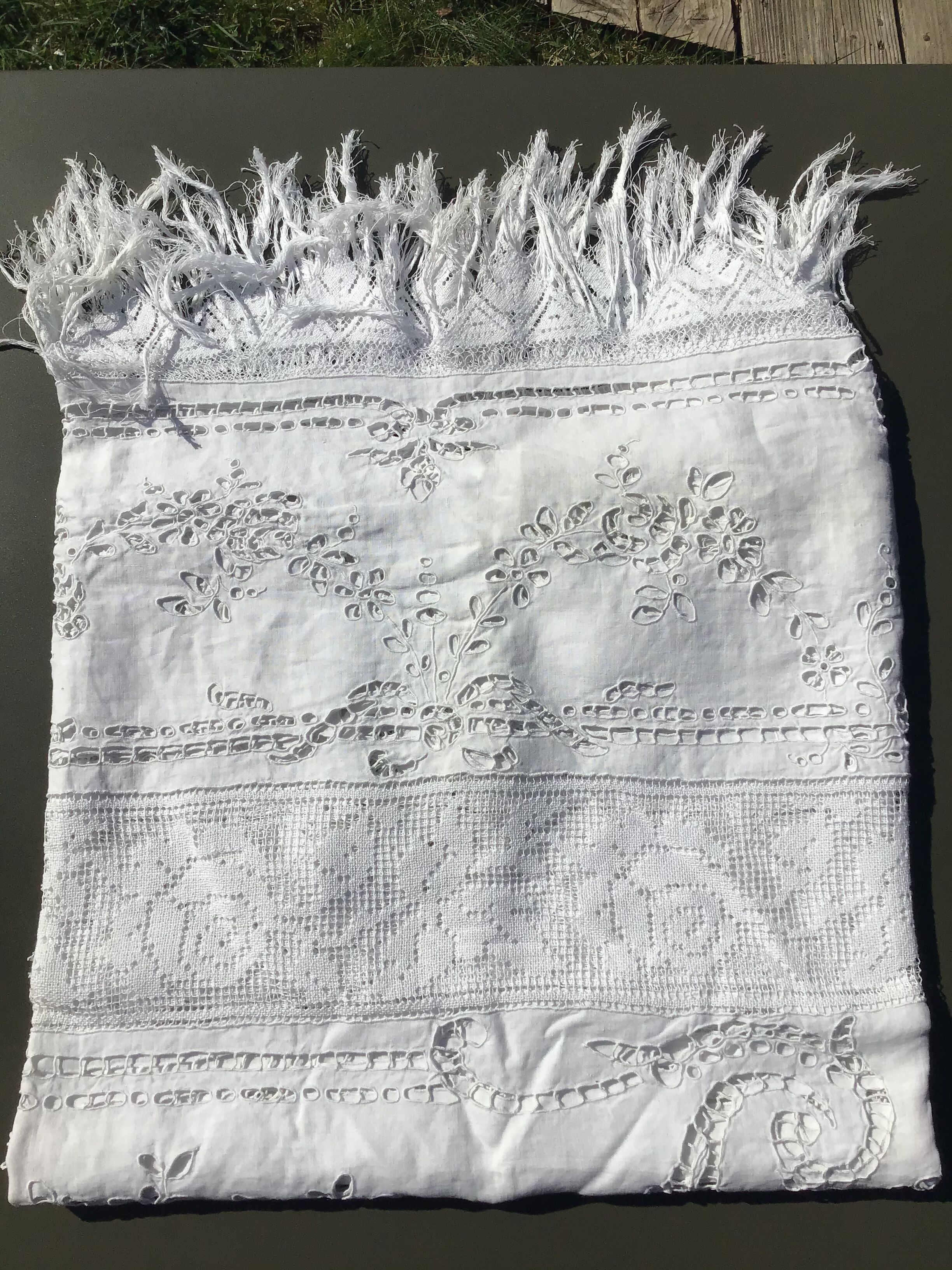 Richelieu embroidery coat fringed 2mx2m